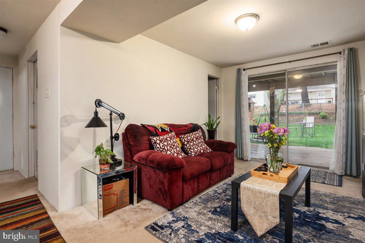 THE PROVINCES - Residential