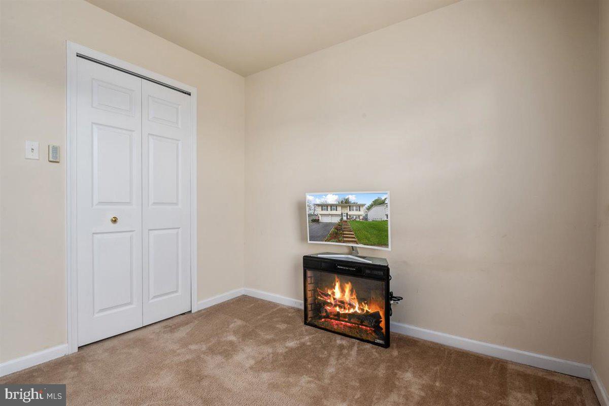 THE PROVINCES - Residential