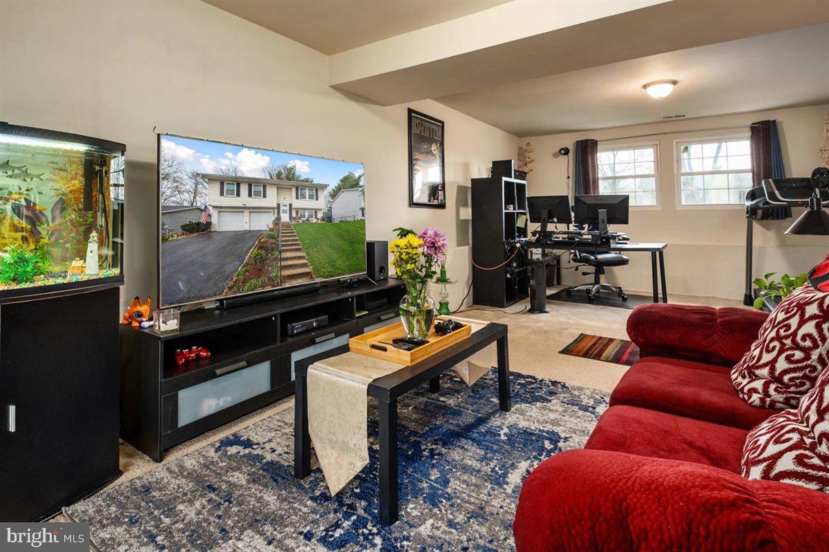 THE PROVINCES - Residential