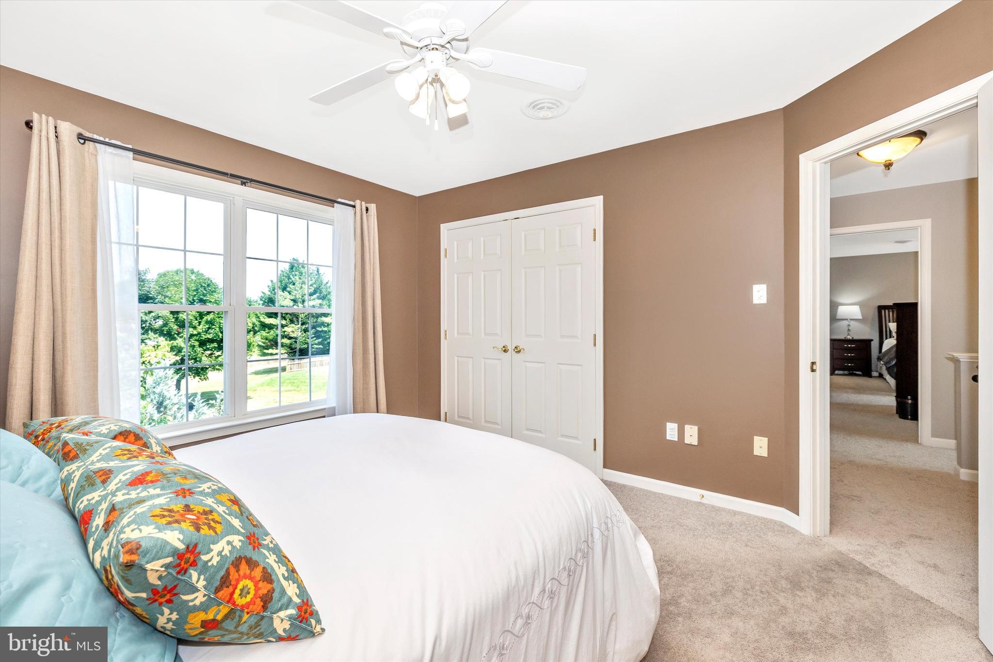 CREEKSIDE PARK - Residential