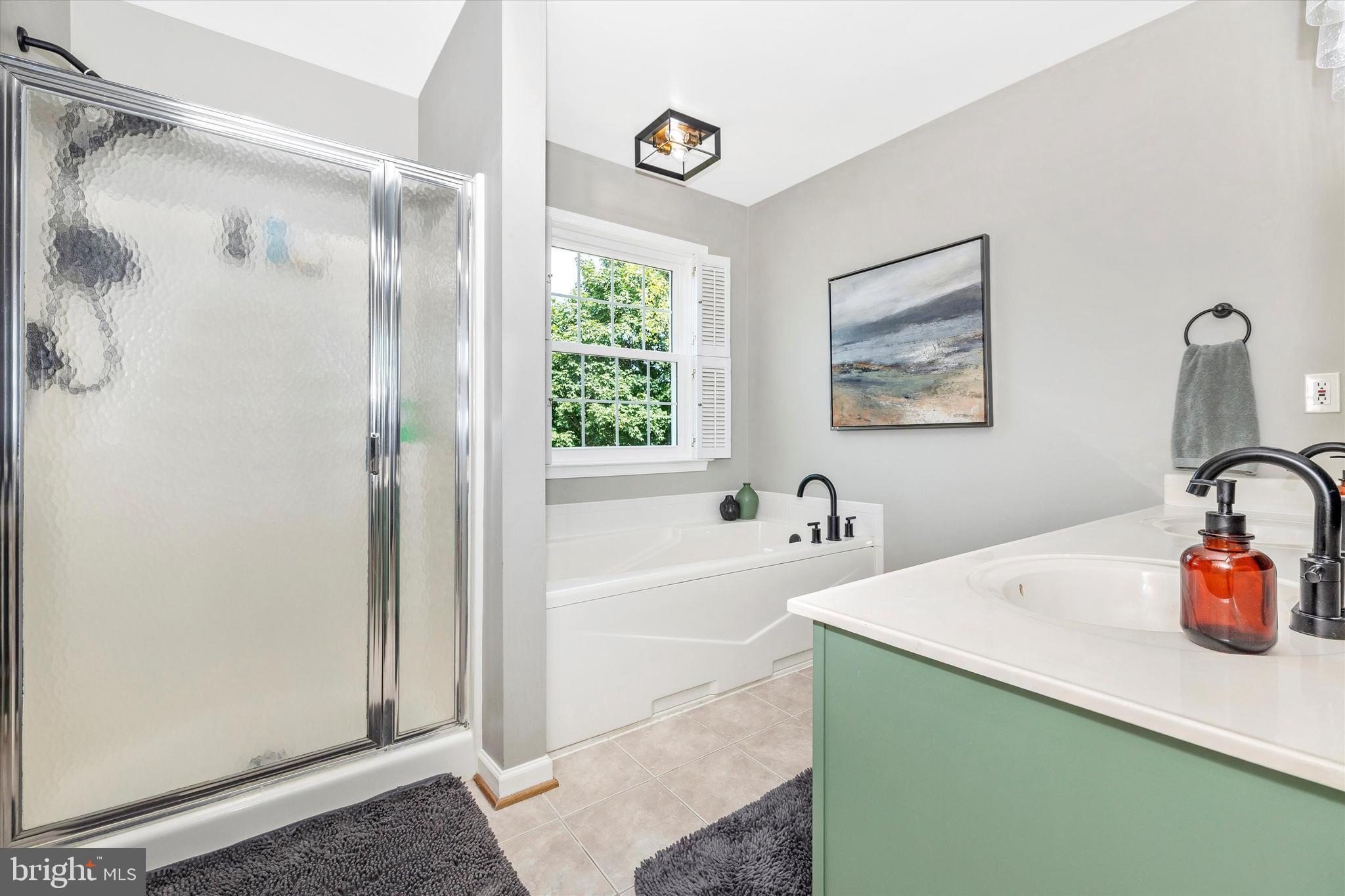 CREEKSIDE PARK - Residential