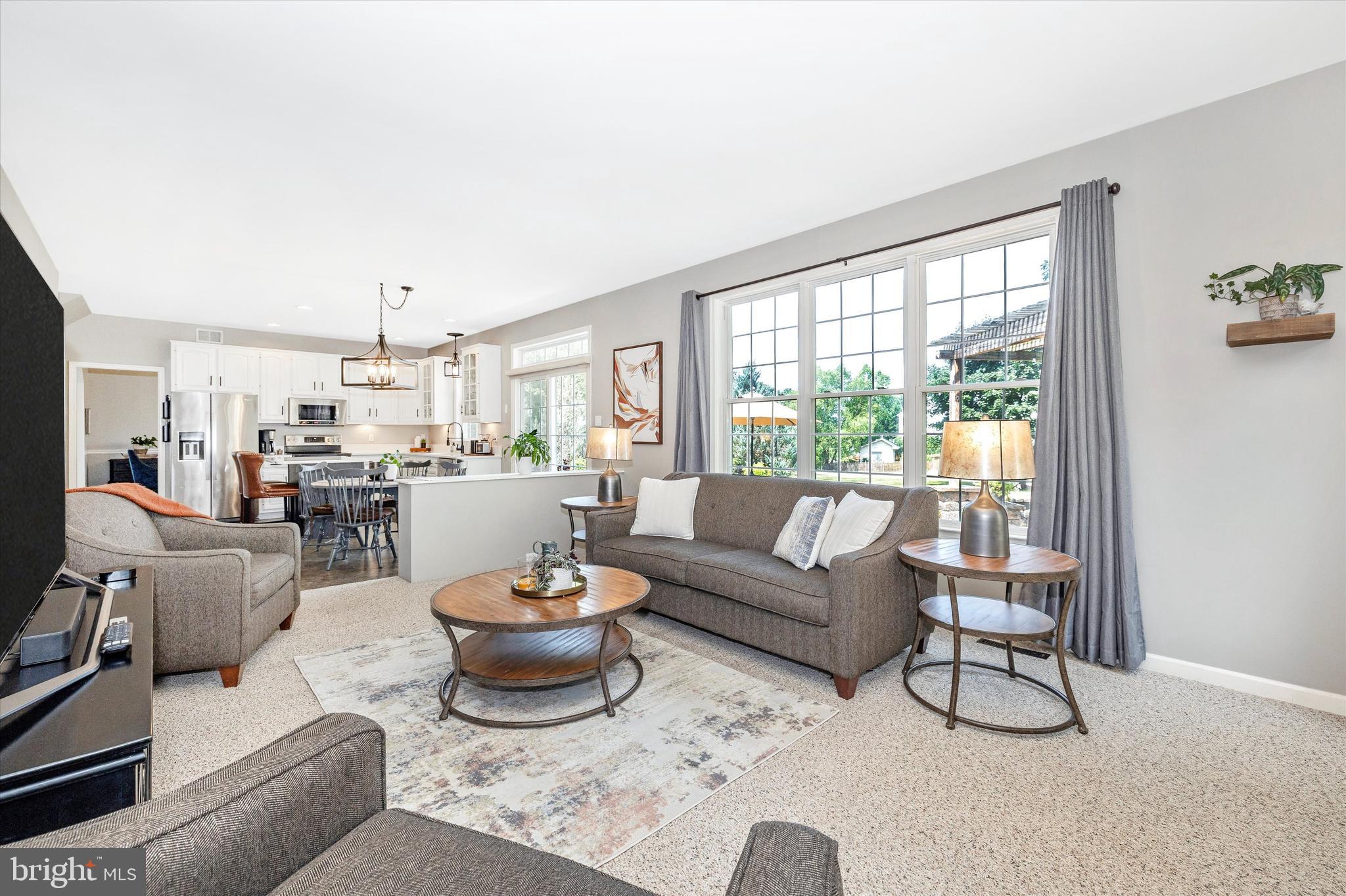 CREEKSIDE PARK - Residential