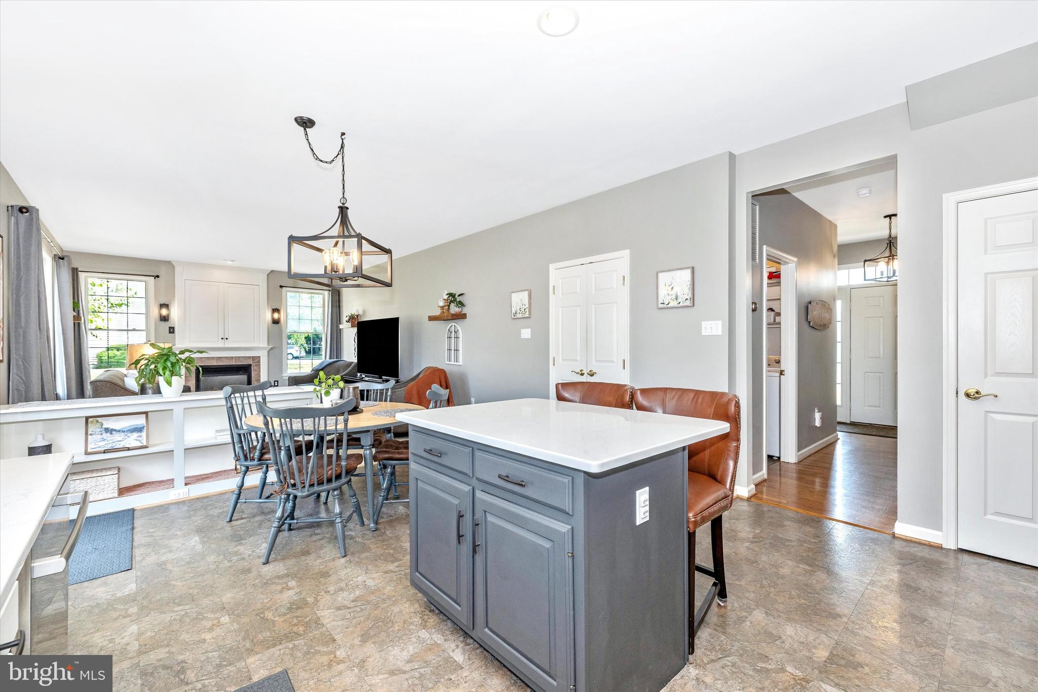 CREEKSIDE PARK - Residential