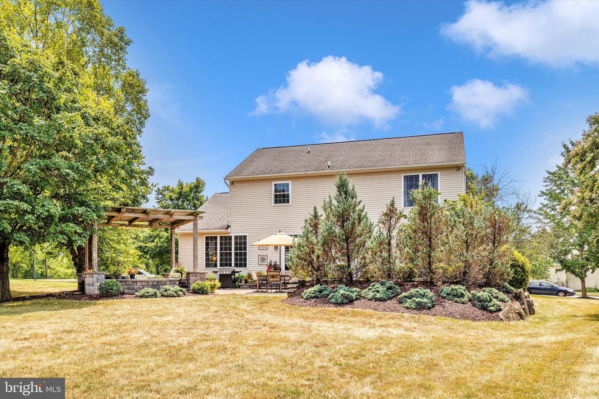 CREEKSIDE PARK - Residential