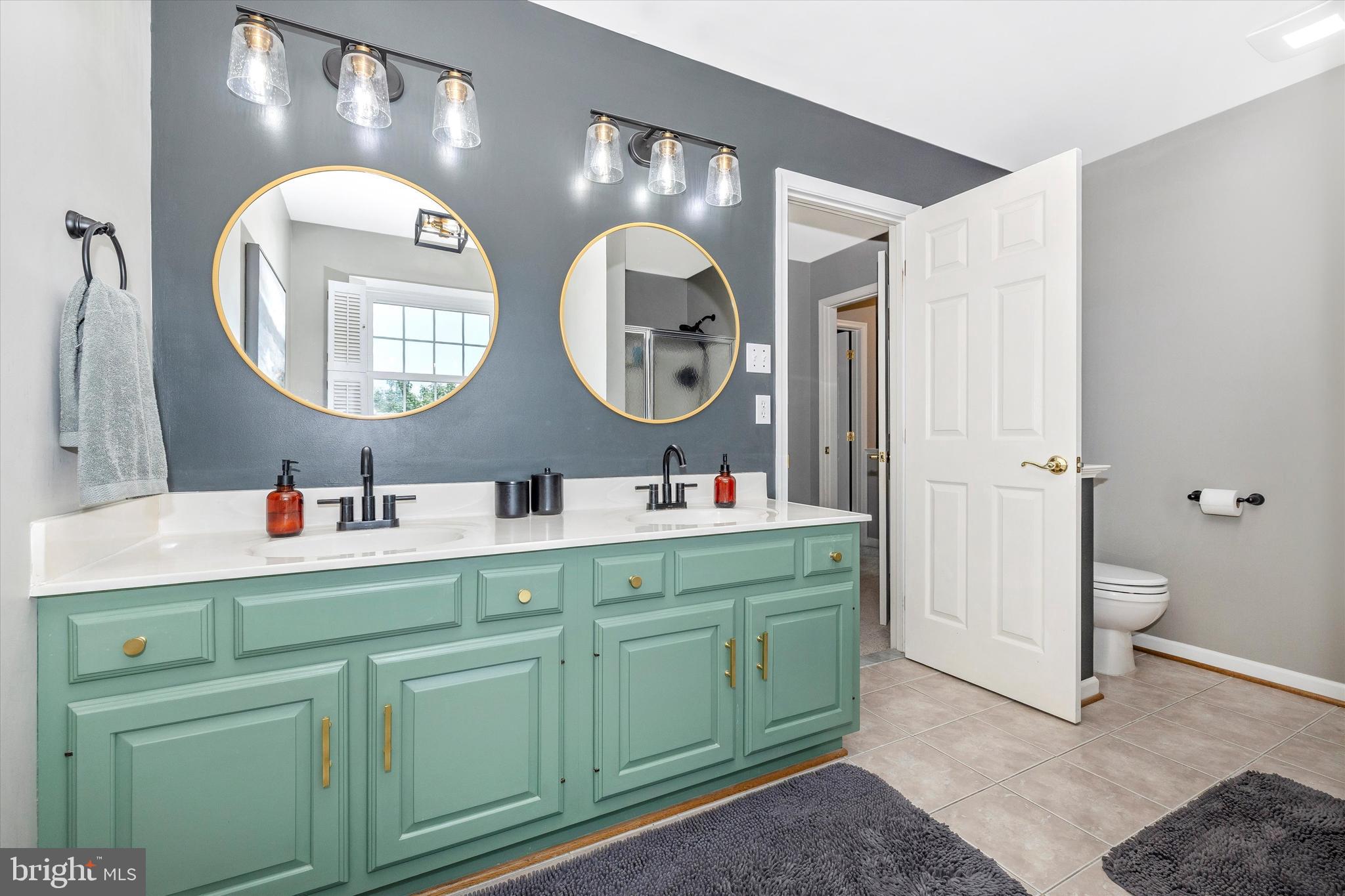 CREEKSIDE PARK - Residential