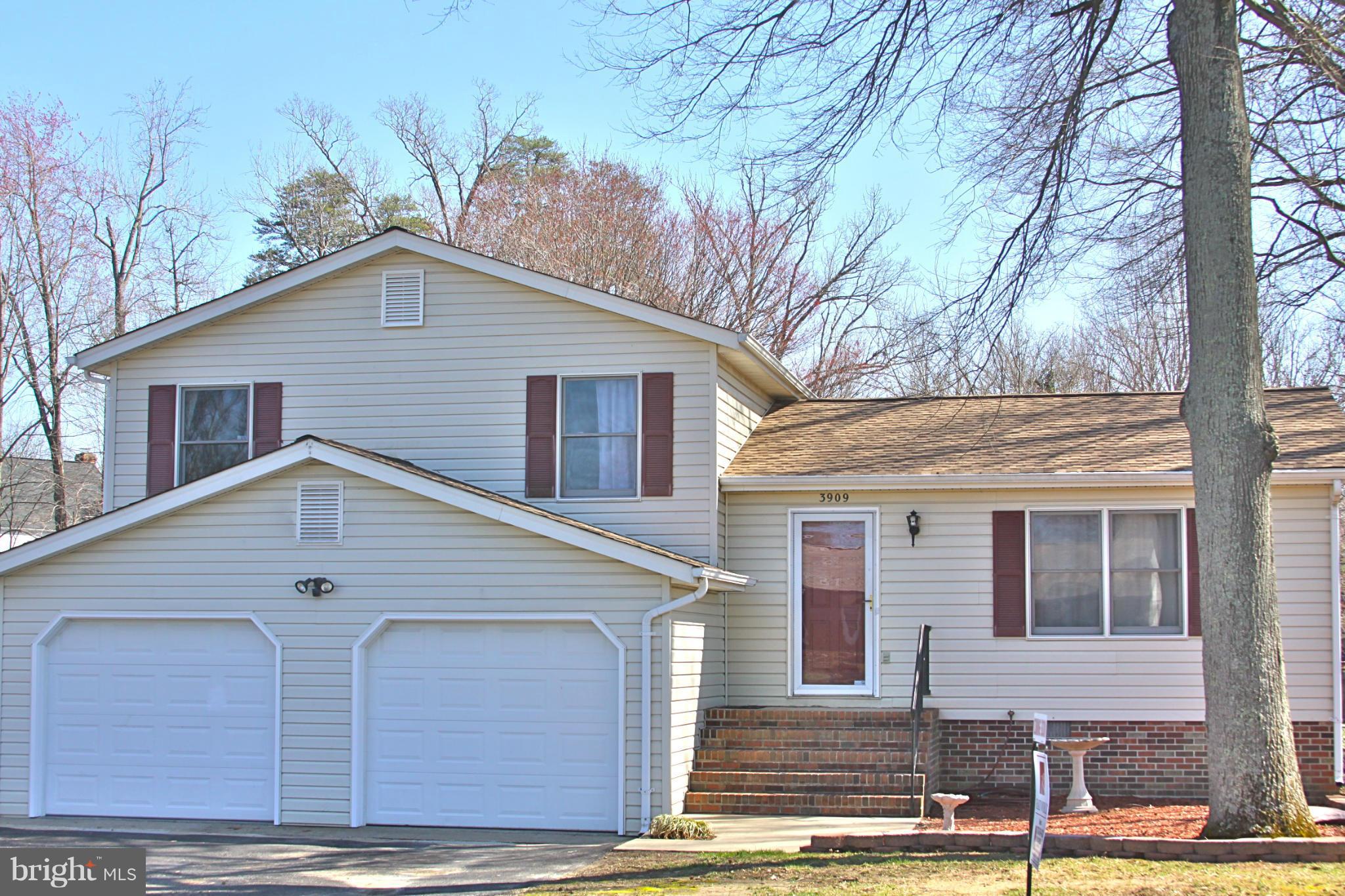 MAPLE GROVE - Residential