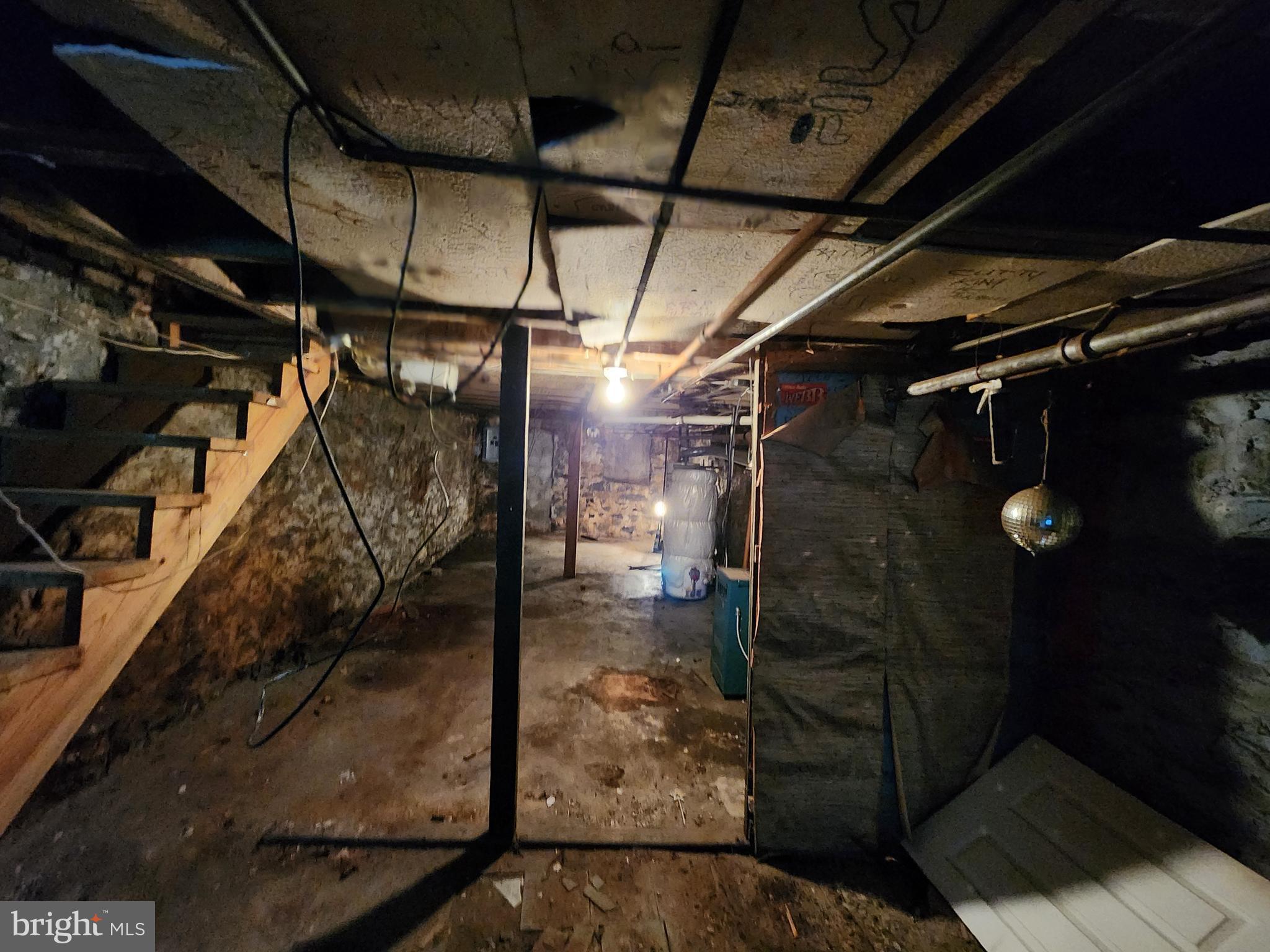 MONDAWMIN - Residential