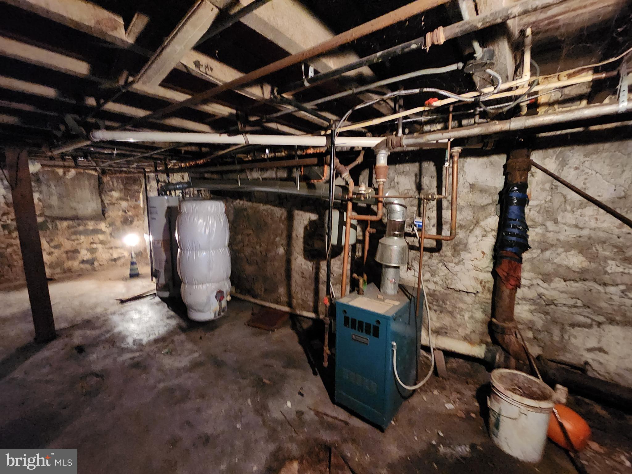 MONDAWMIN - Residential