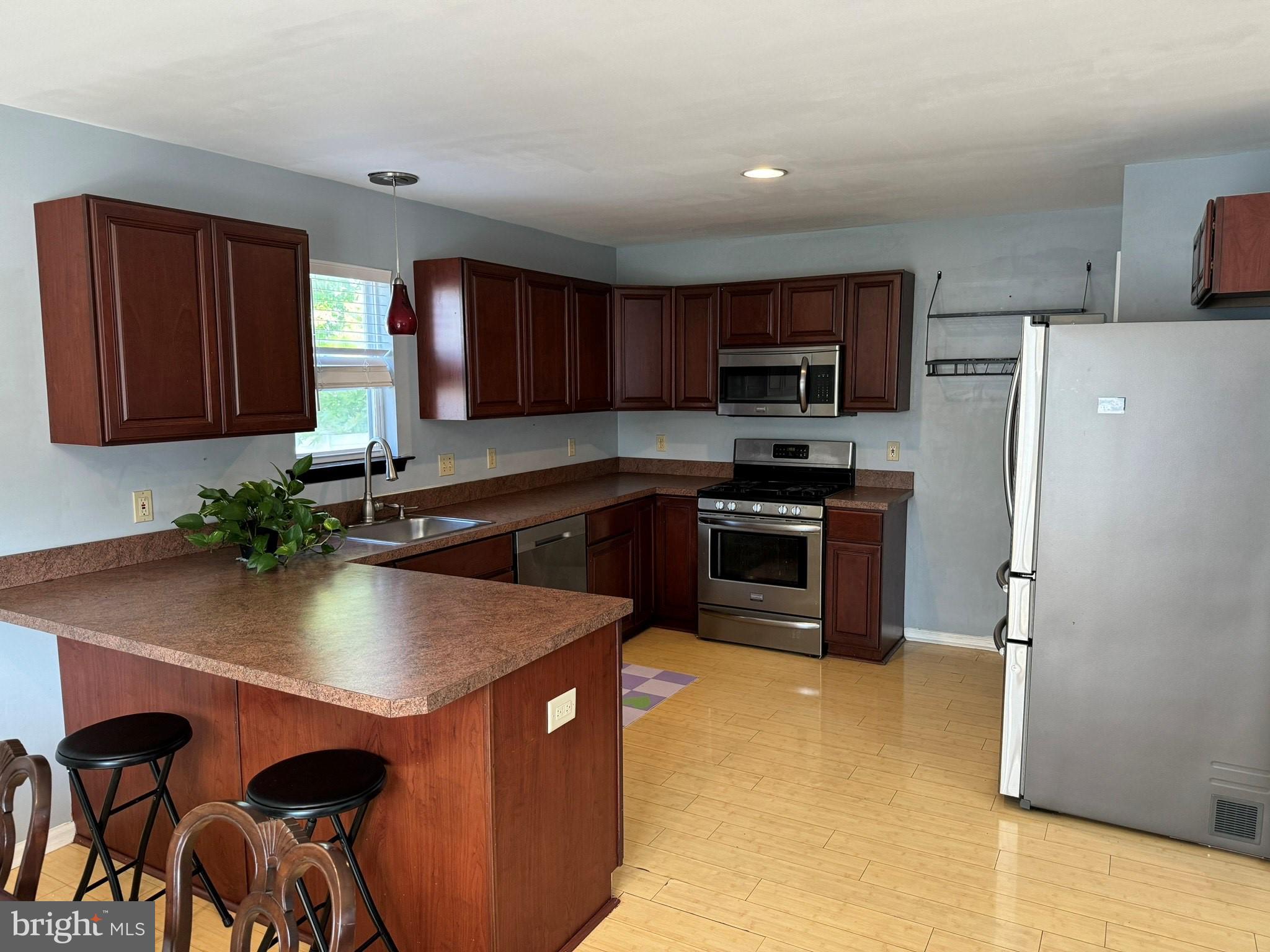 RICHLAND CT - Residential