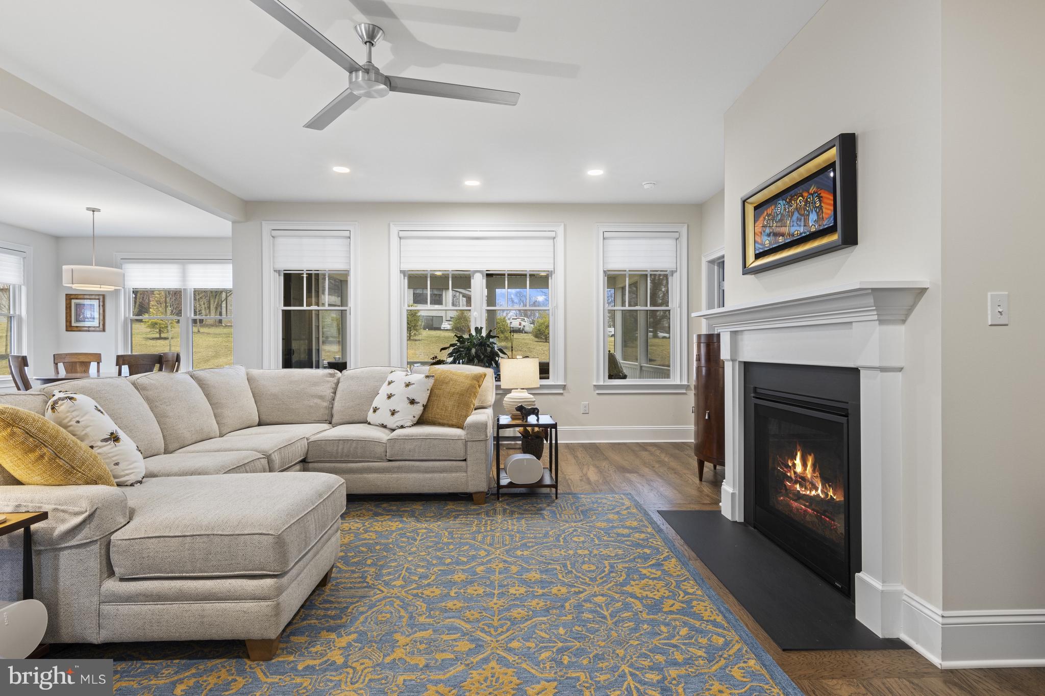 THE VILLAGES AT NORTHRIDGE - Residential