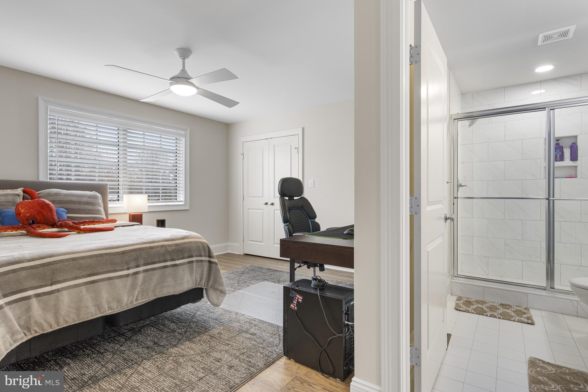 THE VILLAGES AT NORTHRIDGE - Residential