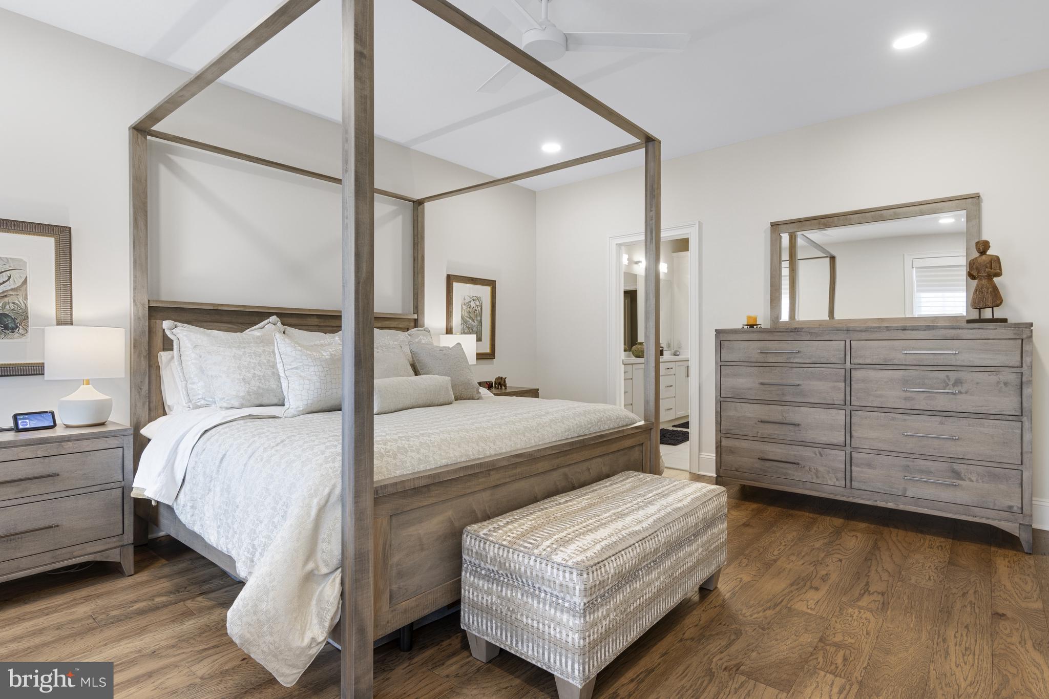 THE VILLAGES AT NORTHRIDGE - Residential