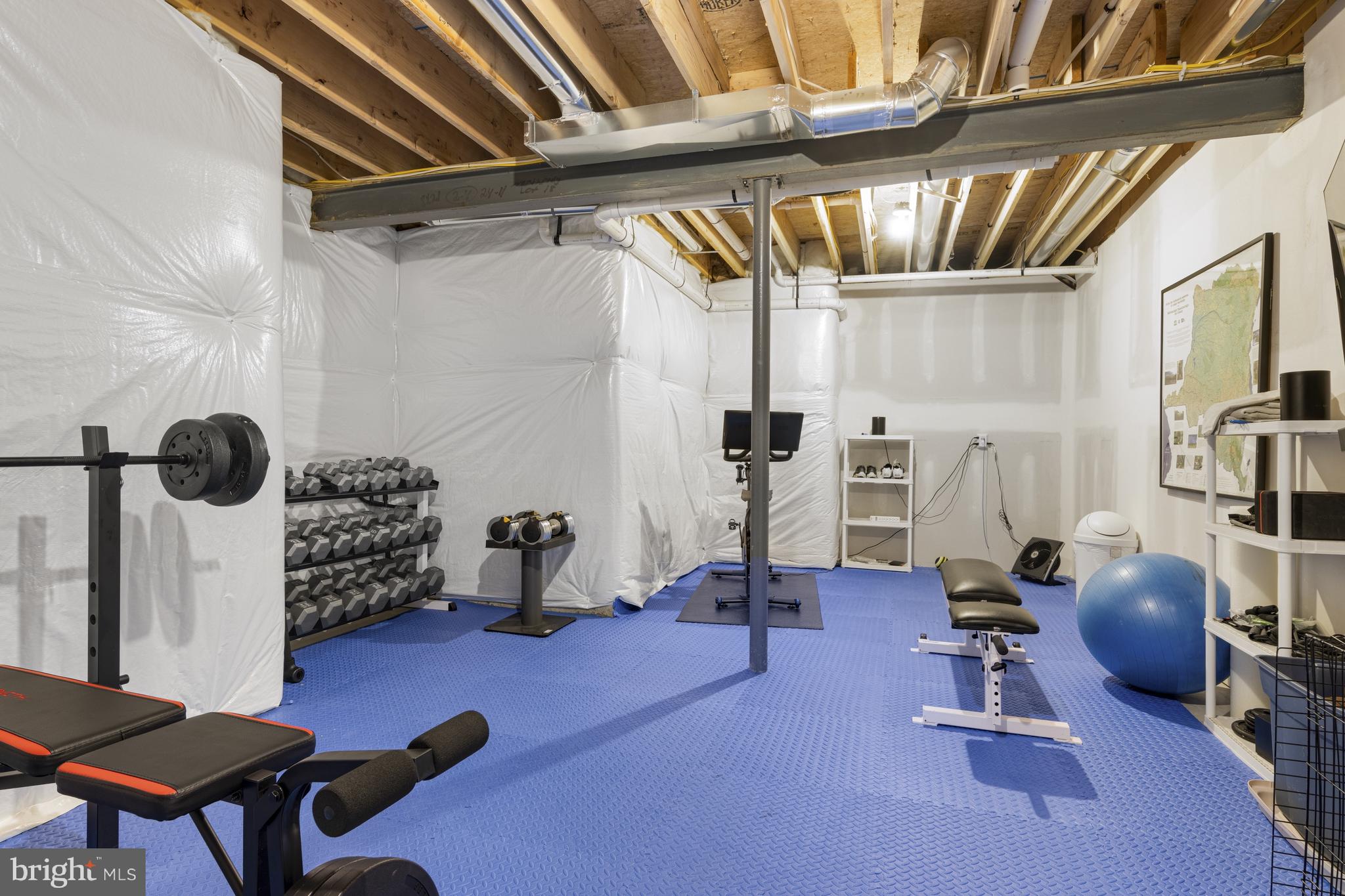 THE VILLAGES AT NORTHRIDGE - Residential