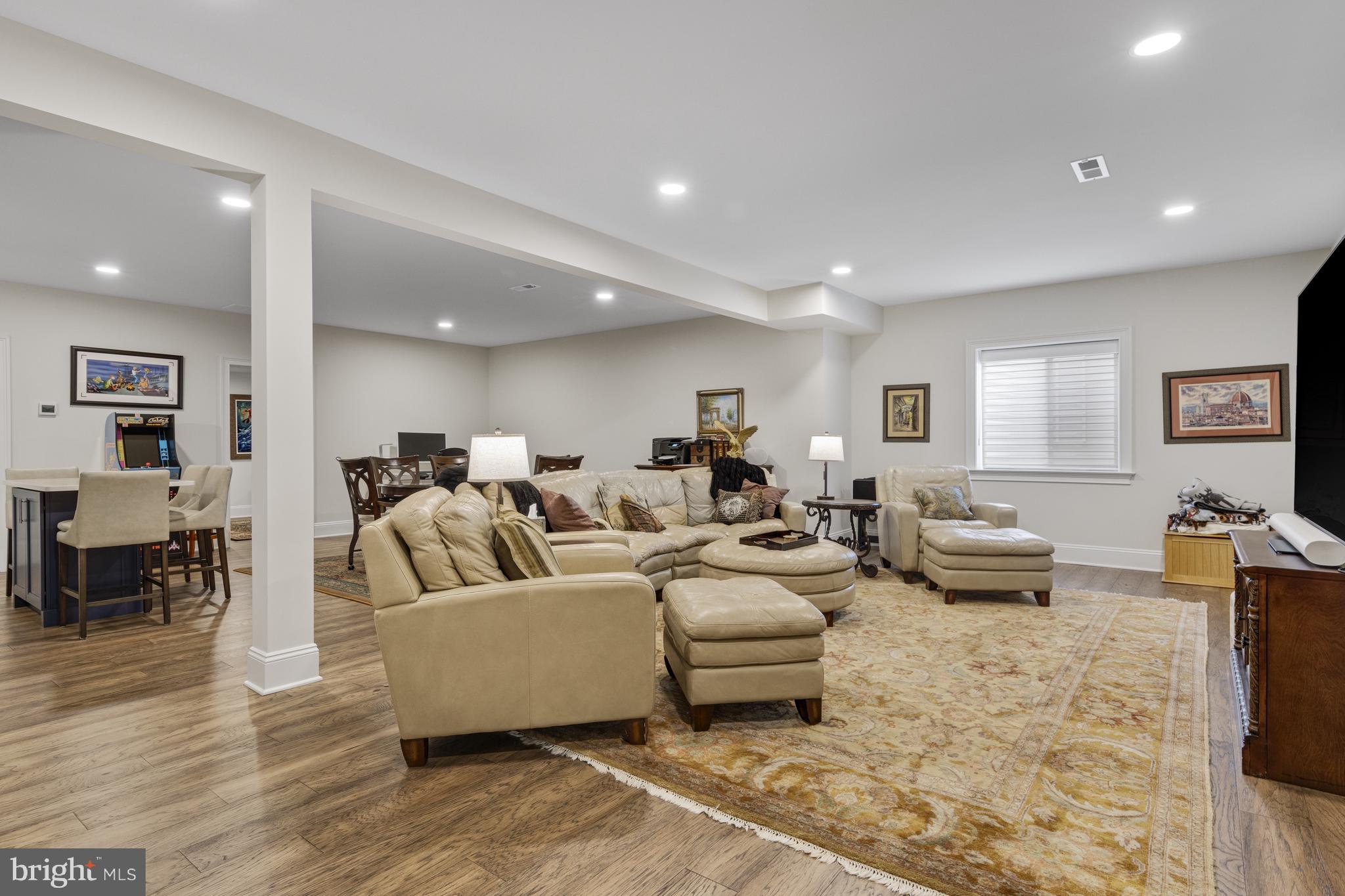 THE VILLAGES AT NORTHRIDGE - Residential