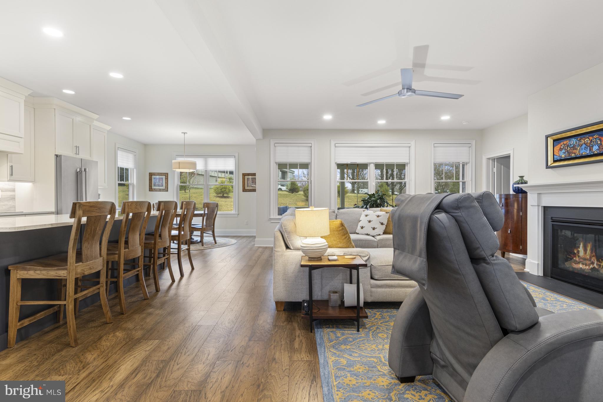 THE VILLAGES AT NORTHRIDGE - Residential