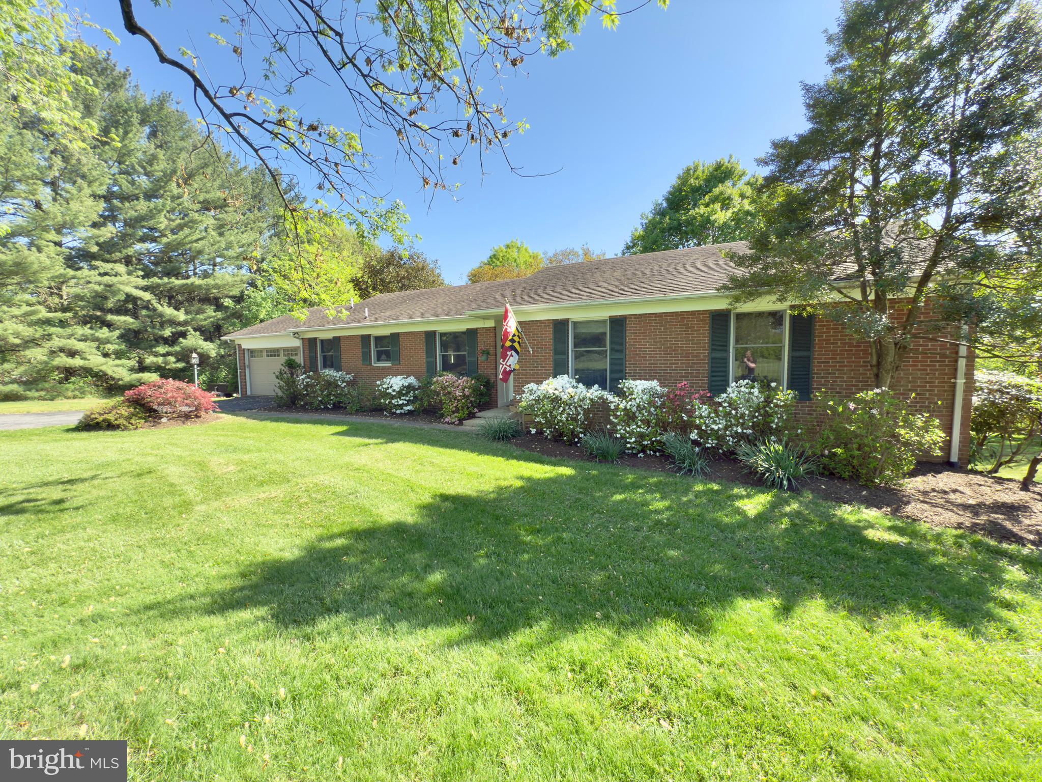 5425 HARRIS FARM LANE