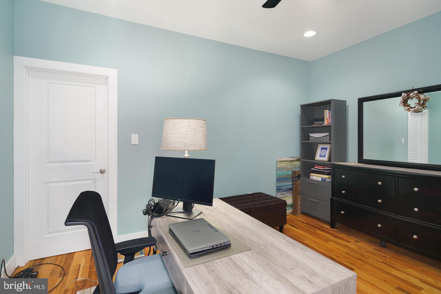 ART MUSEUM AREA - Residential Lease