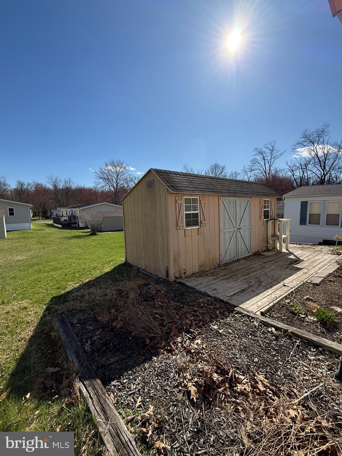 COUNTRY MANOR FARMS - Residential