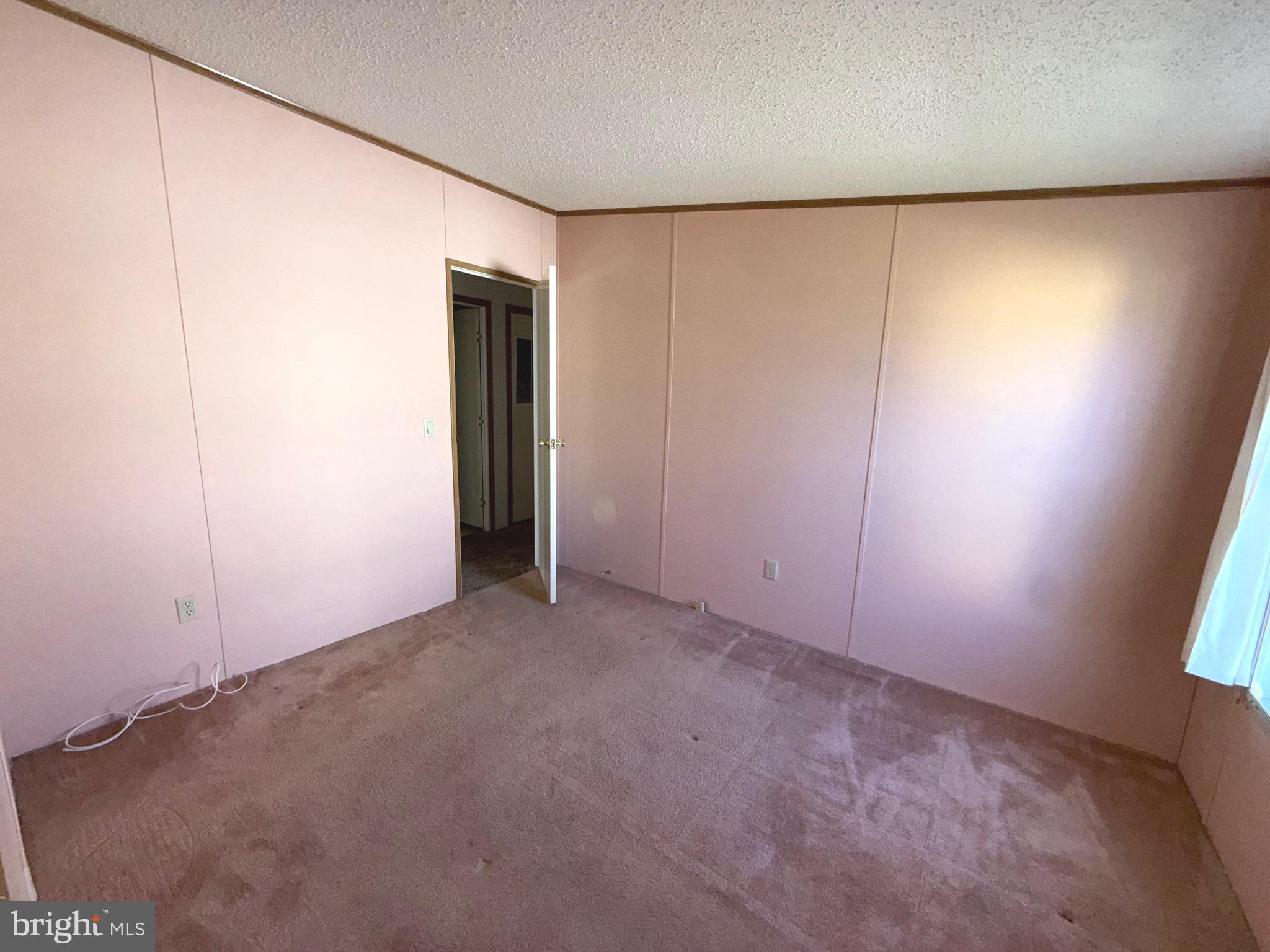 COUNTRY MANOR FARMS - Residential