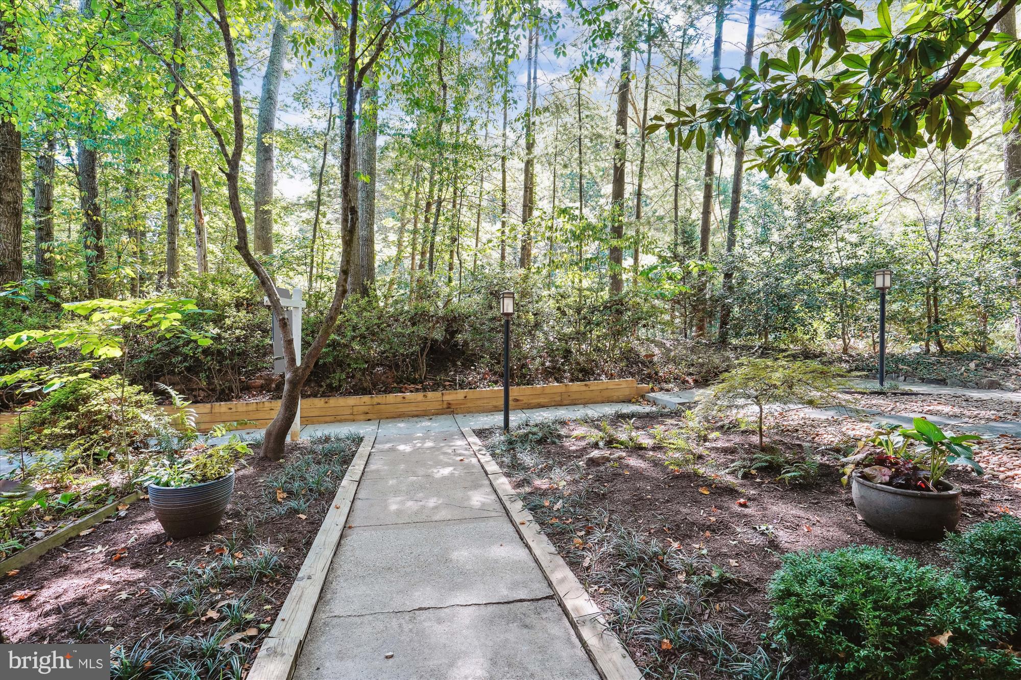 RESTON - Residential