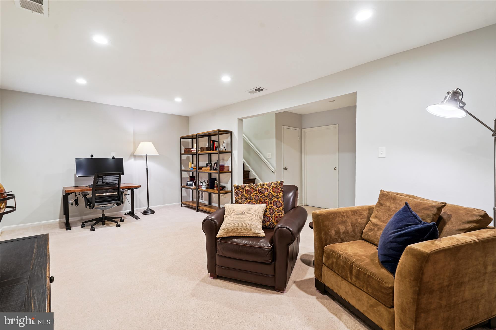 RESTON - Residential