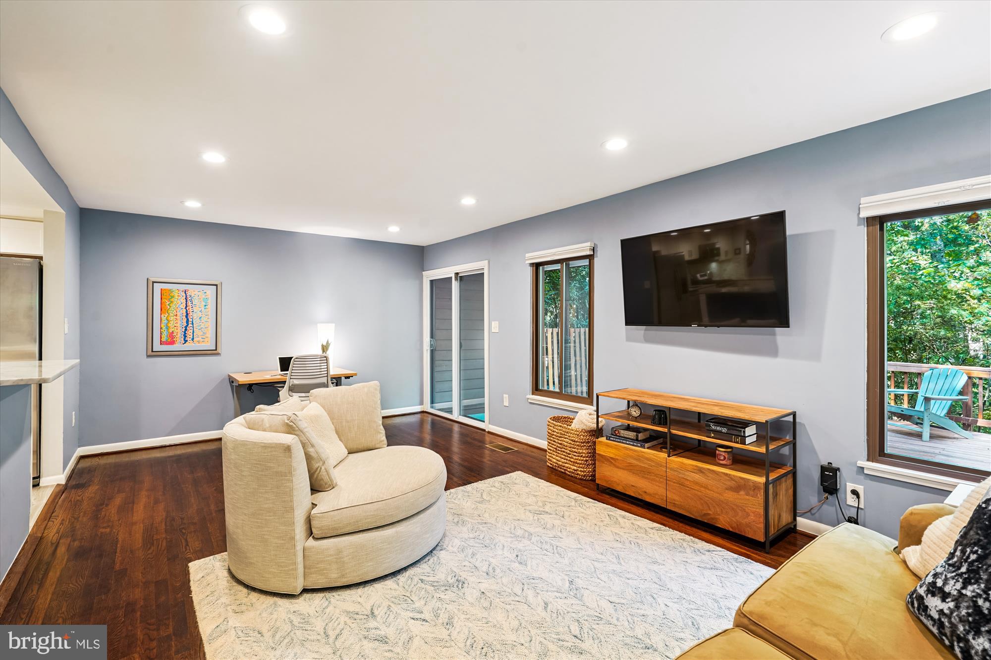 RESTON - Residential