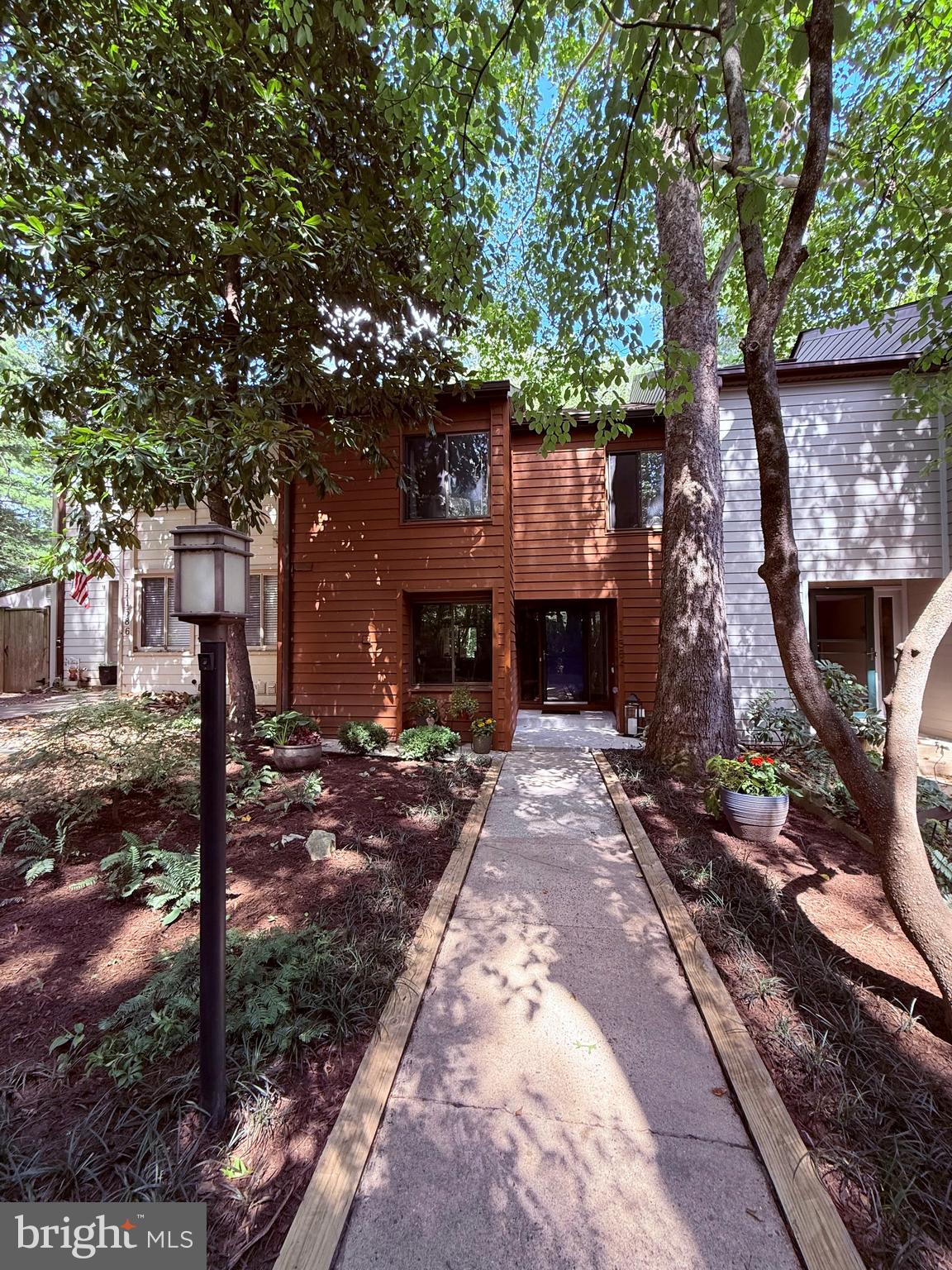 11584 WOODHOLLOW COURT