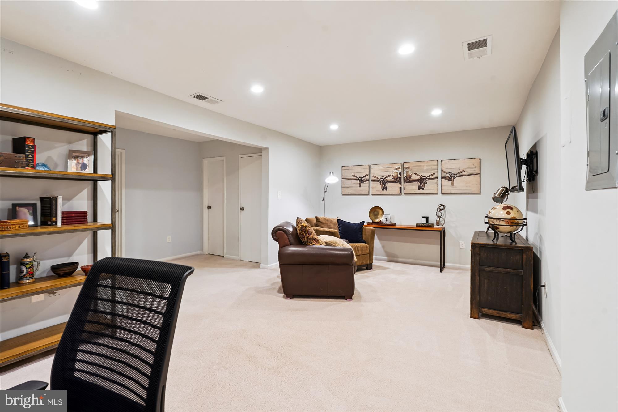 RESTON - Residential