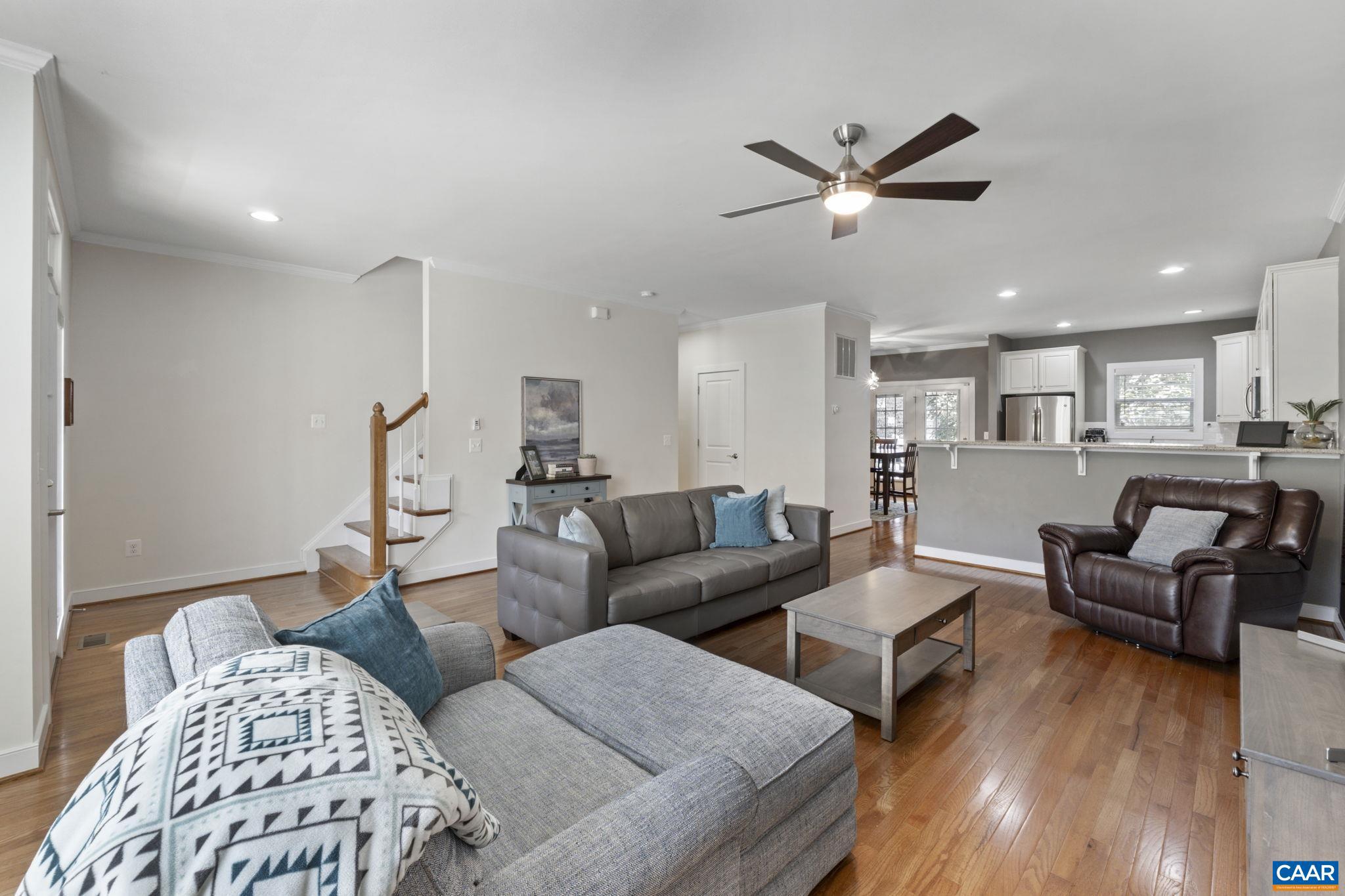 PAVILIONS AT PANTOPS - Residential