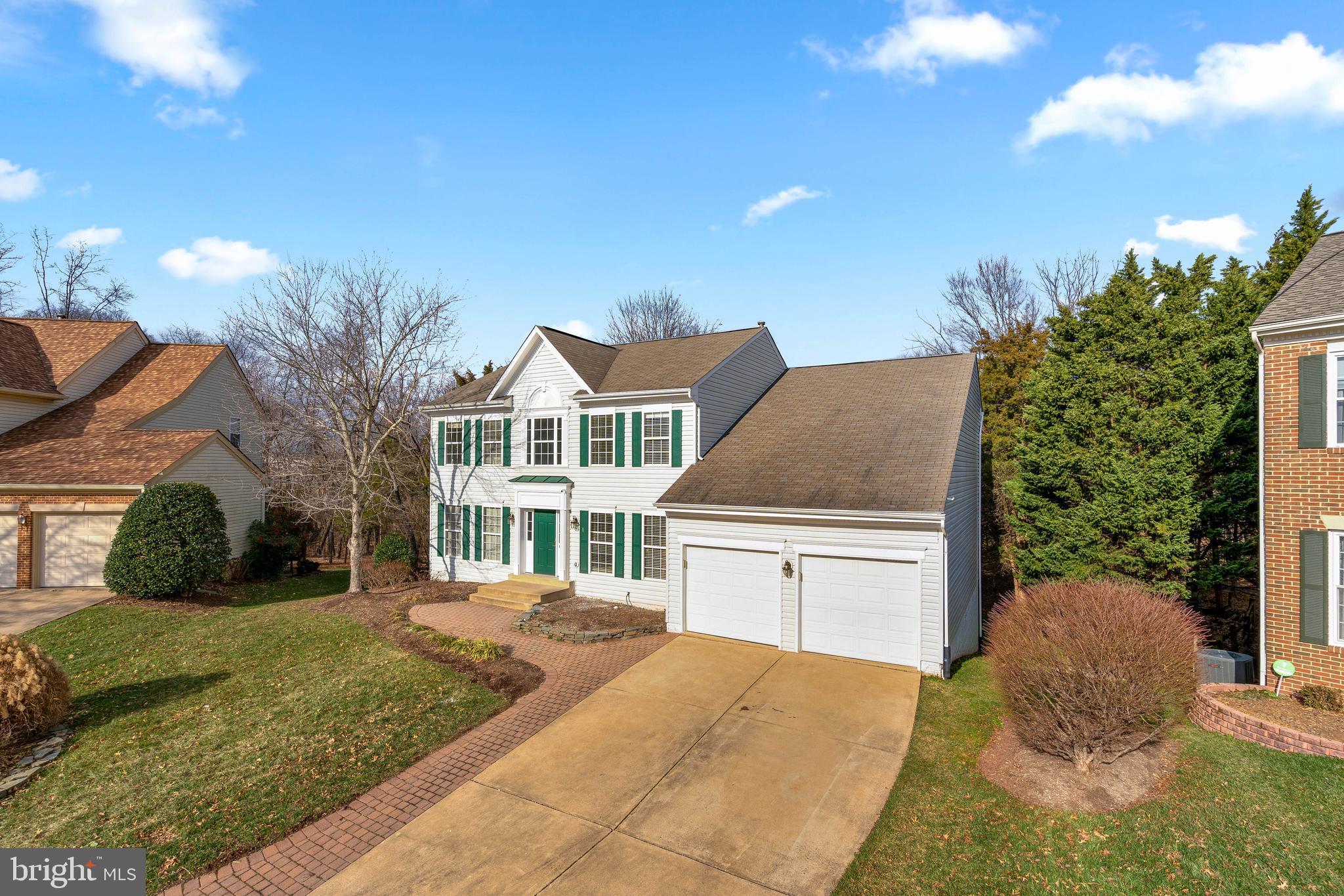 ASHBURN VILLAGE - Residential