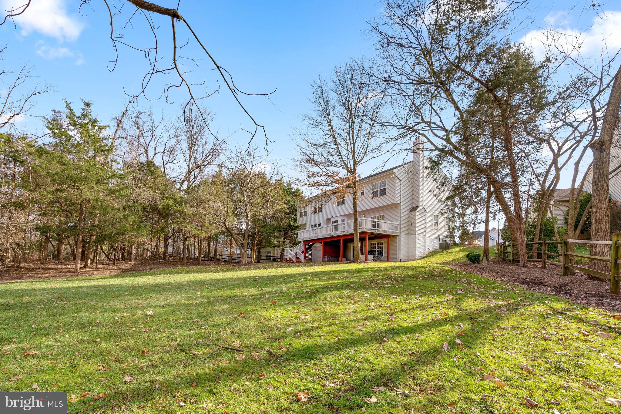 ASHBURN VILLAGE - Residential