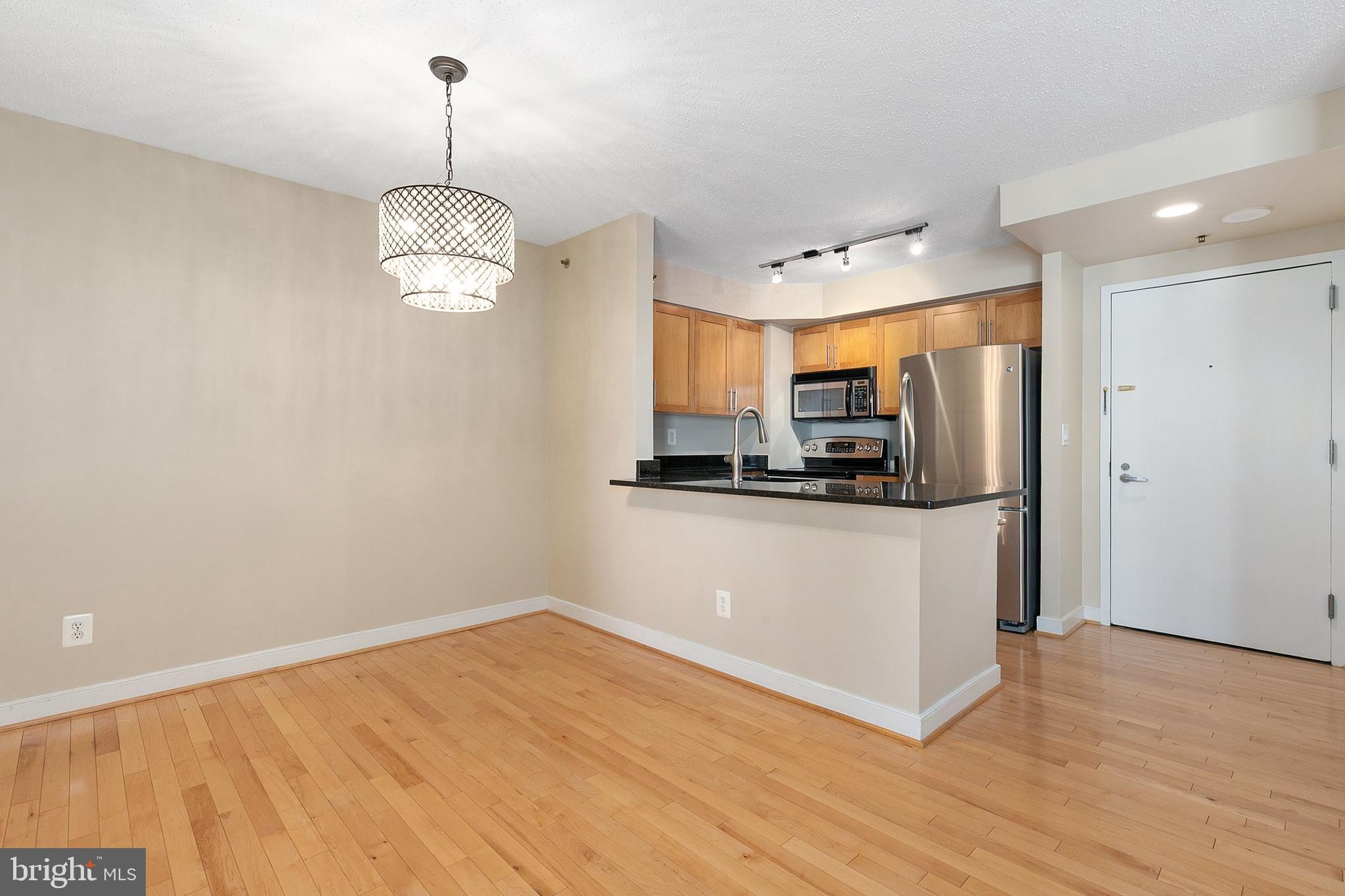 7500 WOODMONT AVENUE S1117