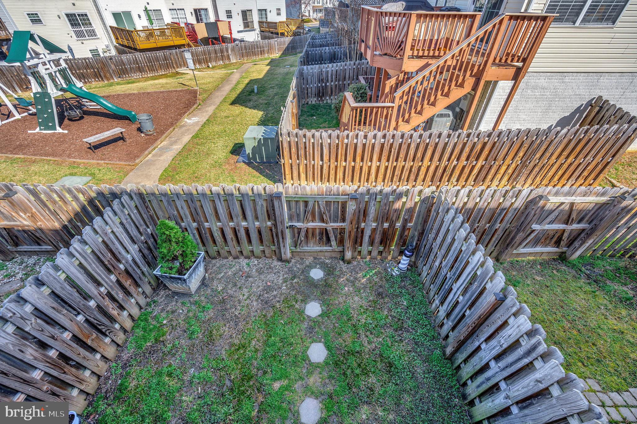 SUNNINGDALE MEADOWS - Residential