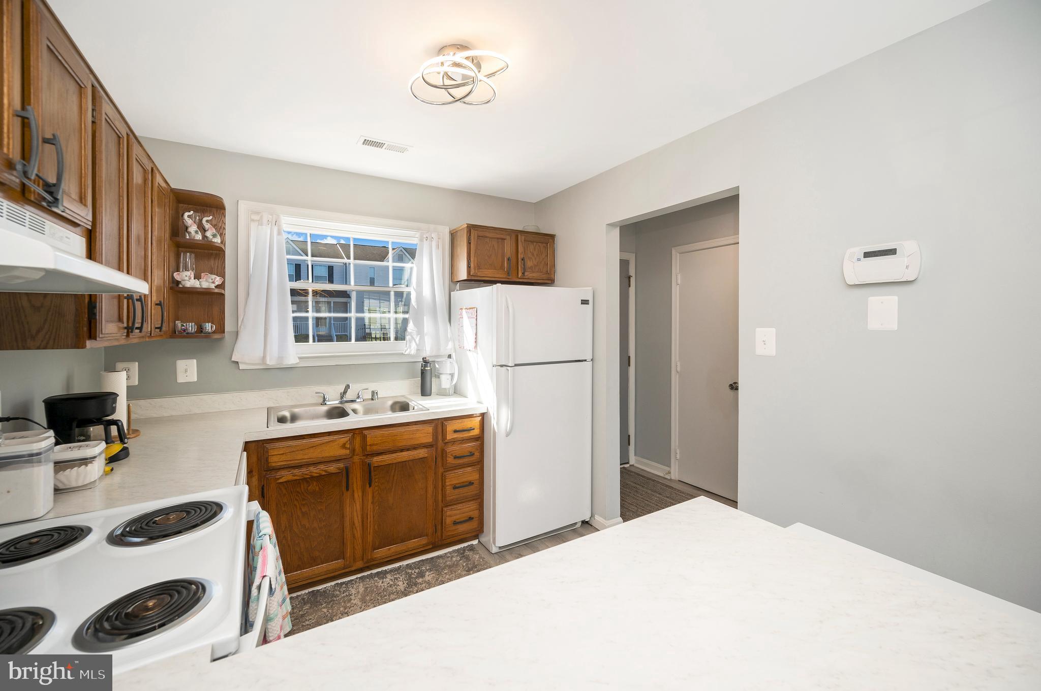 SUNNINGDALE MEADOWS - Residential