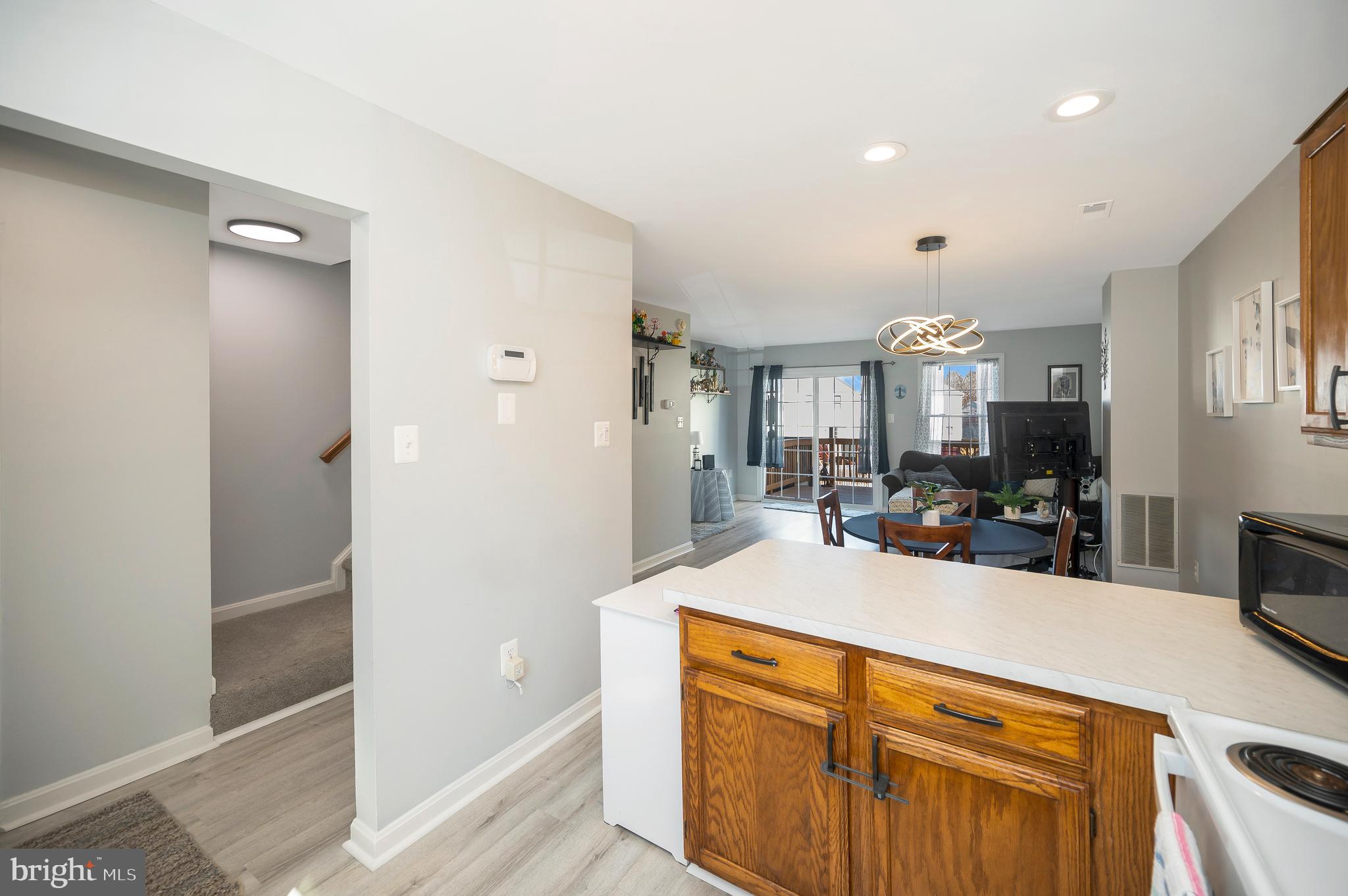 SUNNINGDALE MEADOWS - Residential