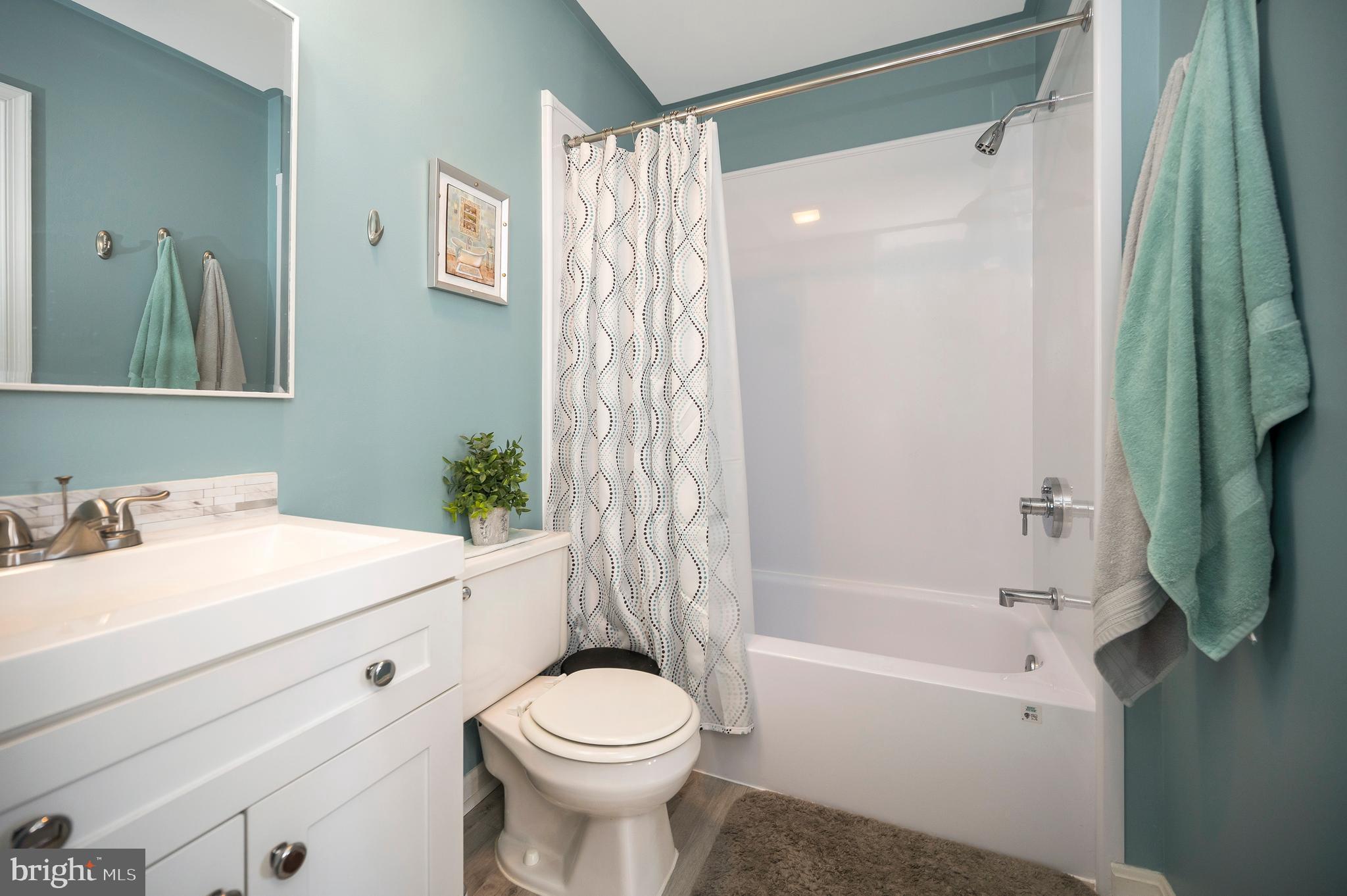 SUNNINGDALE MEADOWS - Residential