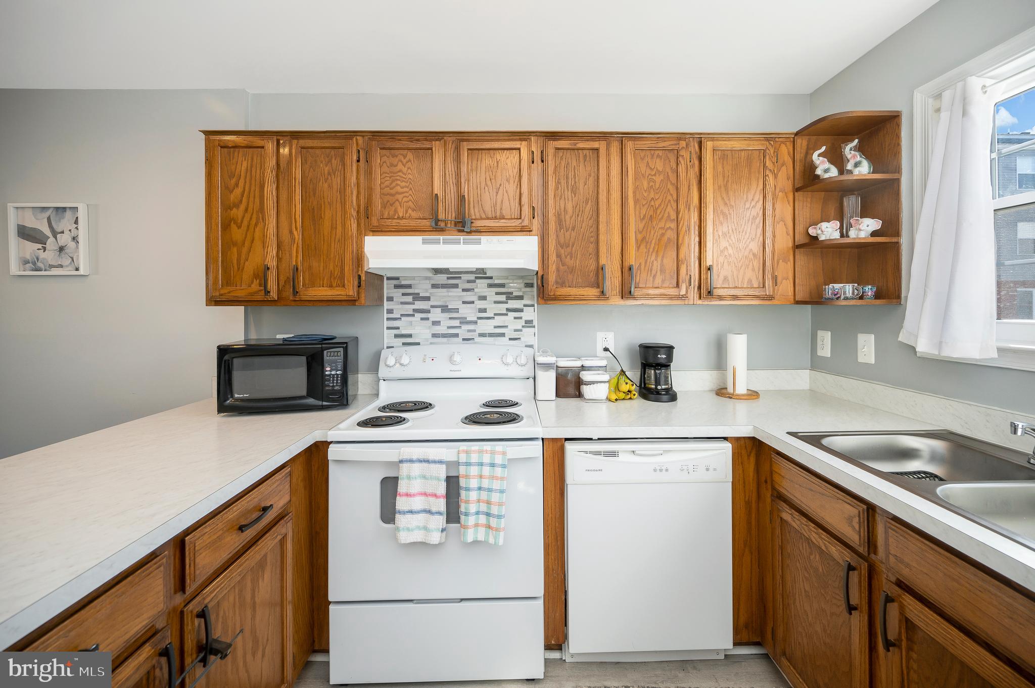 SUNNINGDALE MEADOWS - Residential