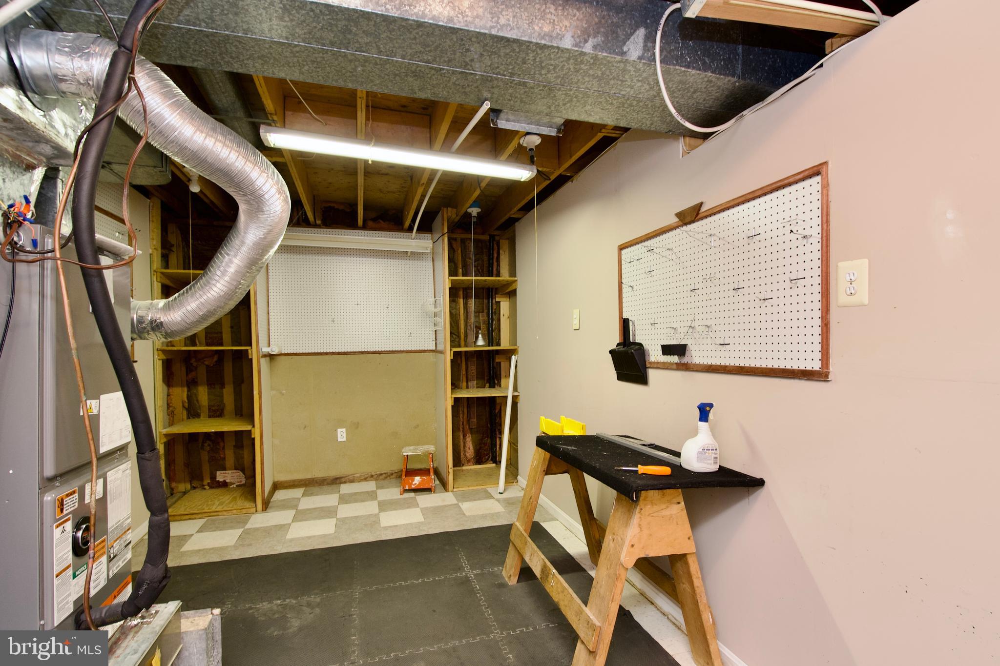 BURKE CENTRE - Residential