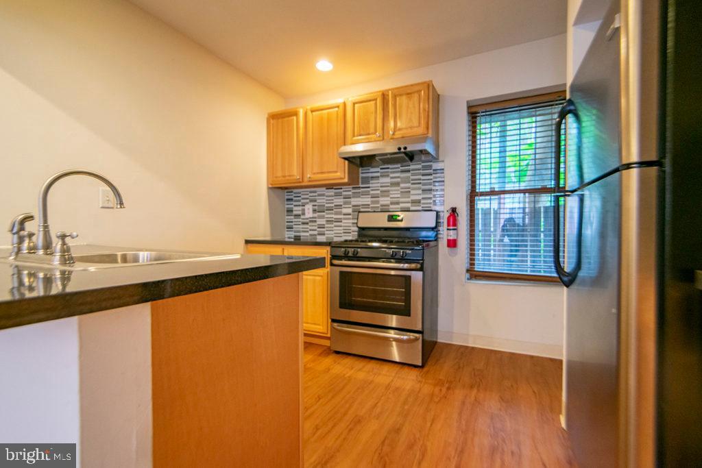 GRADUATE HOSPITAL - Residential Lease