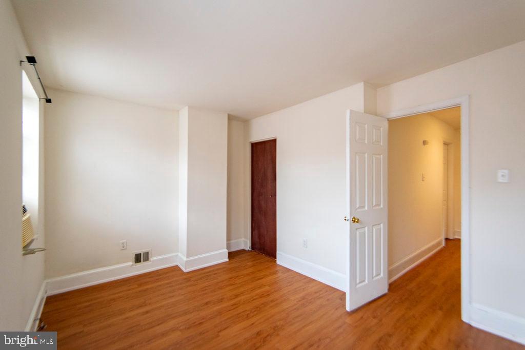 GRADUATE HOSPITAL - Residential Lease