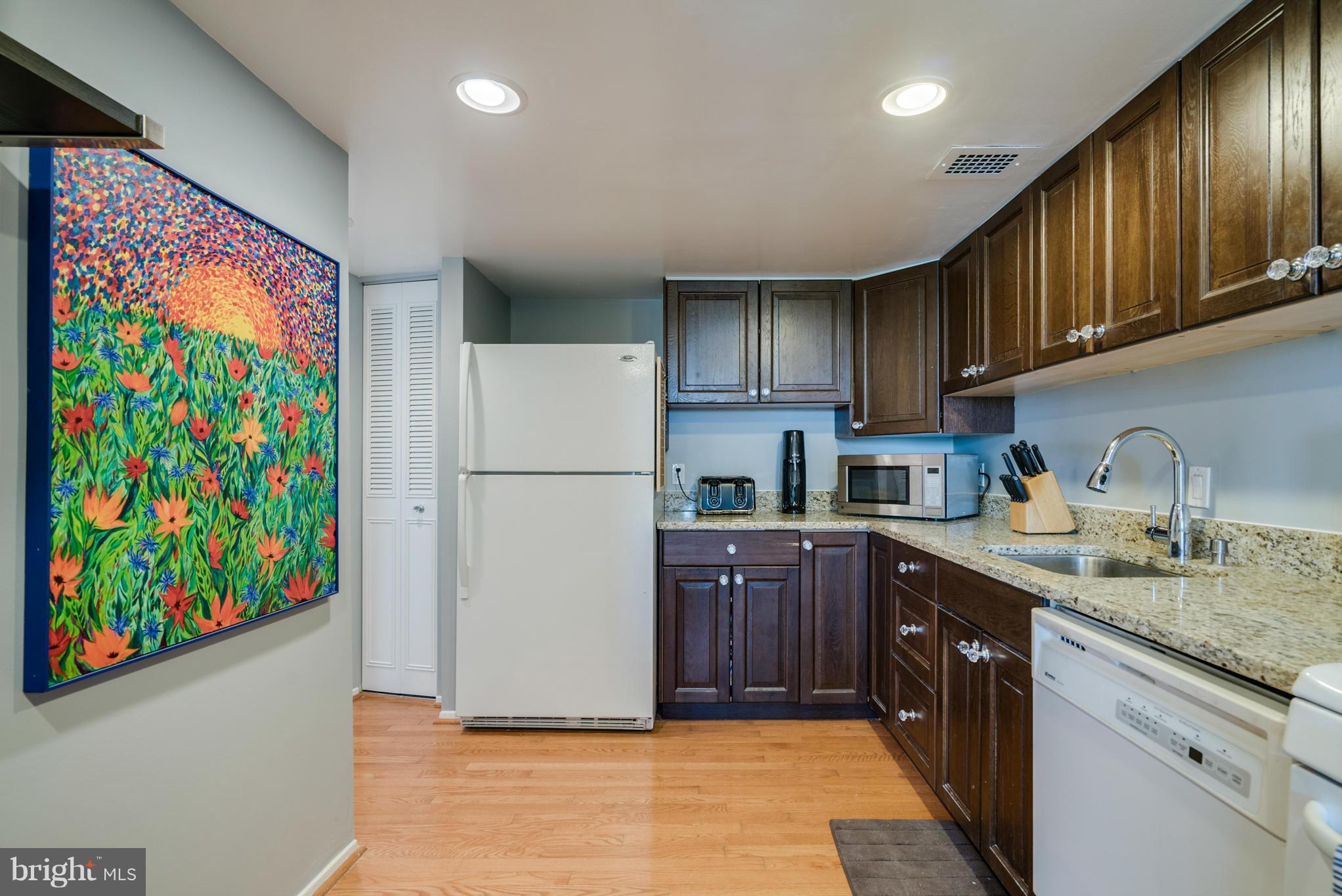 PARKSIDE PLAZA CODM - Residential