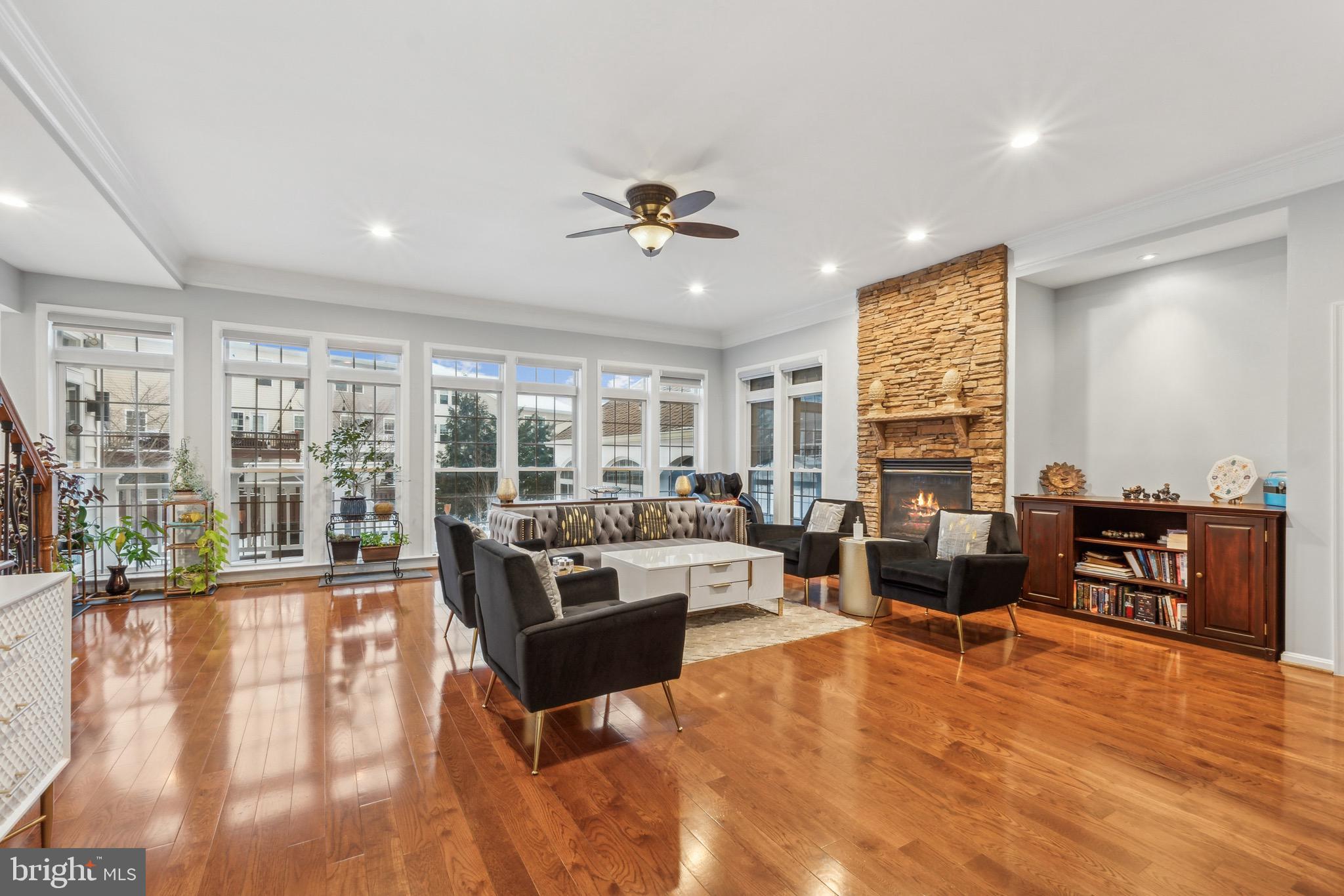 STONE RIDGE - Residential