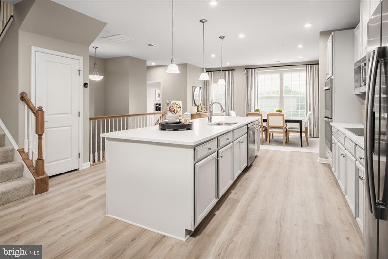 SOUTHLAKE - Residential