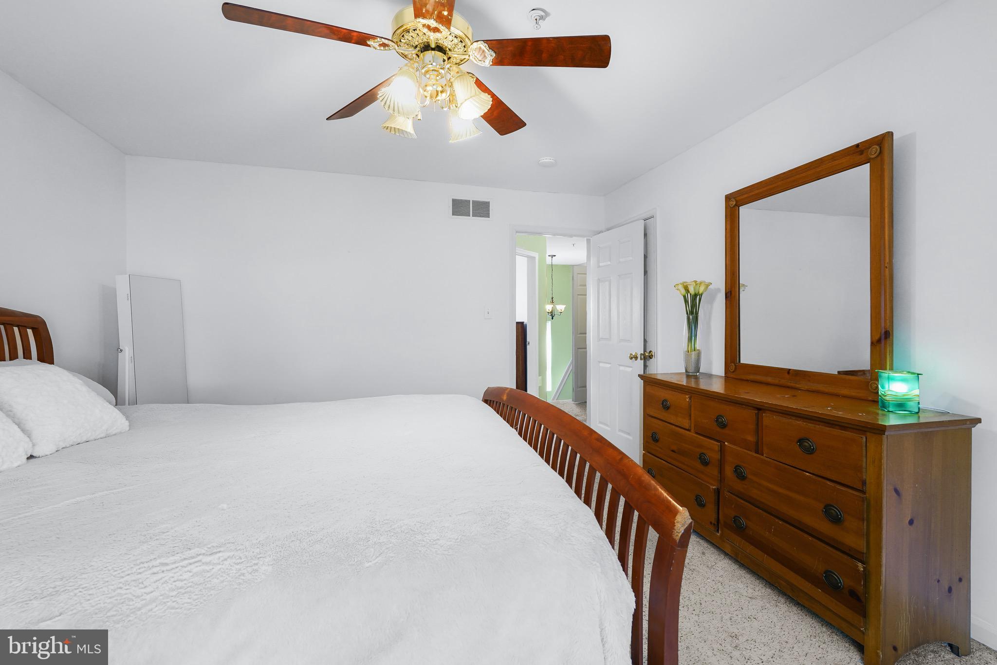 DUCK HARBOUR - Residential