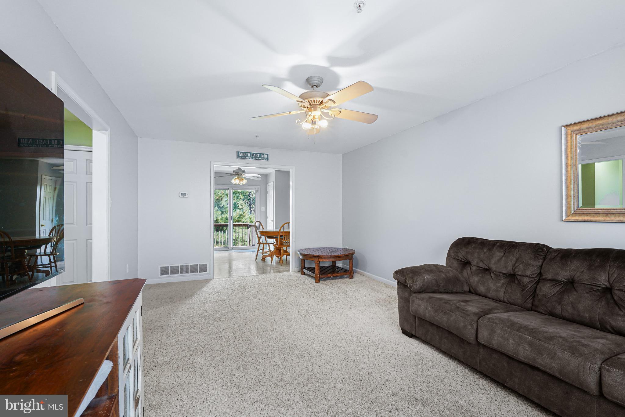 DUCK HARBOUR - Residential