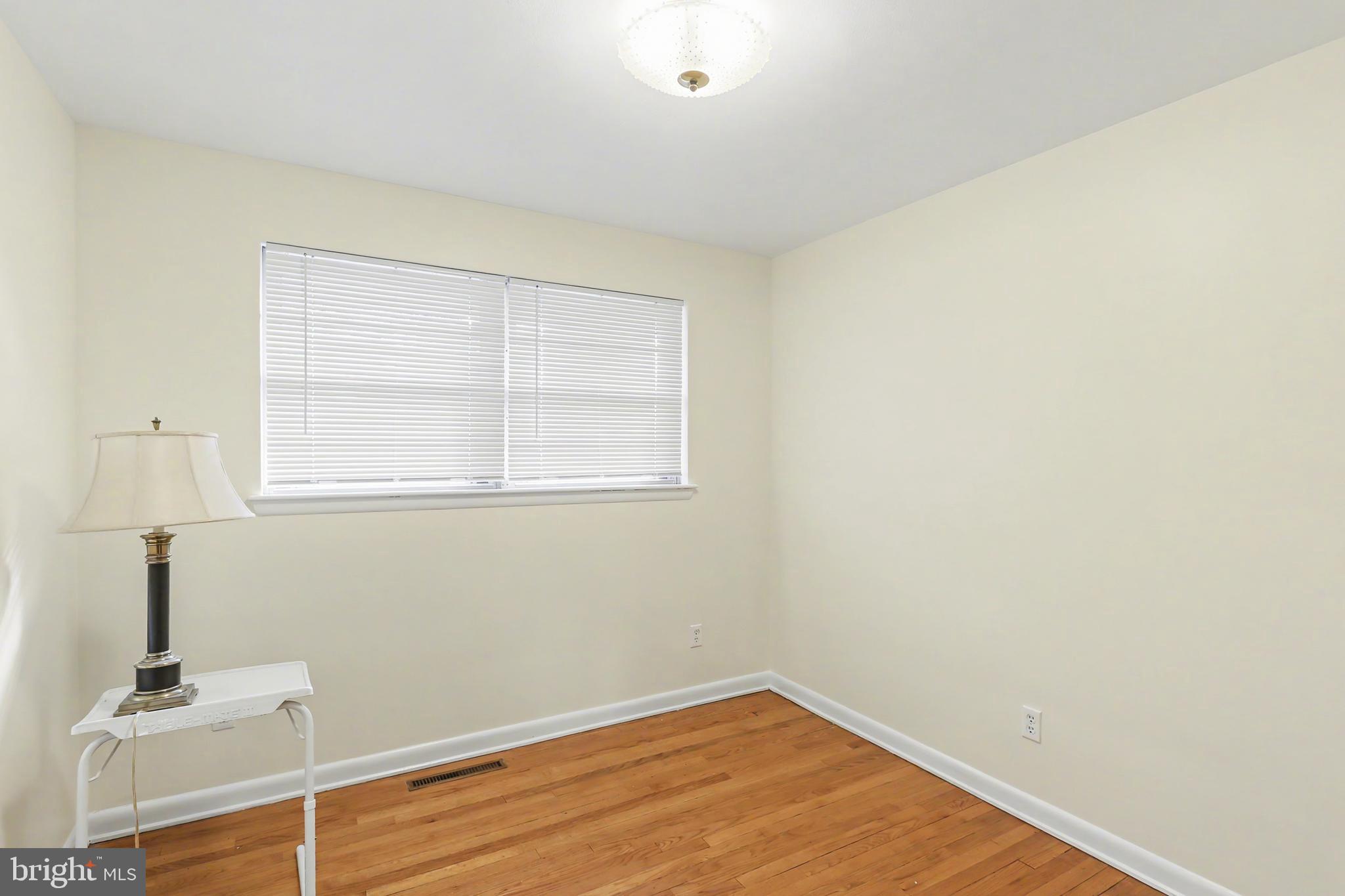 RIVERVIEW - Residential Lease