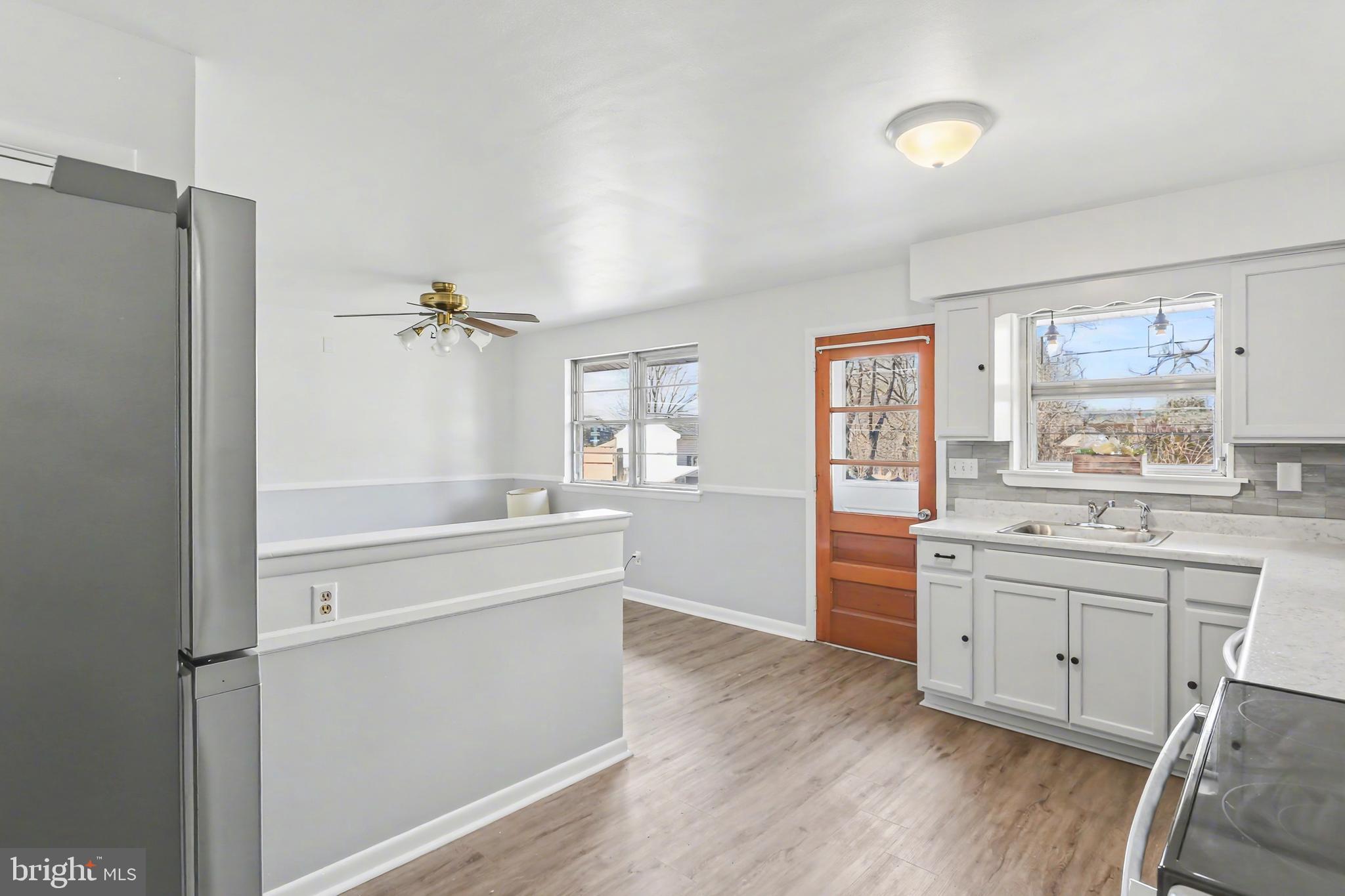 RIVERVIEW - Residential Lease