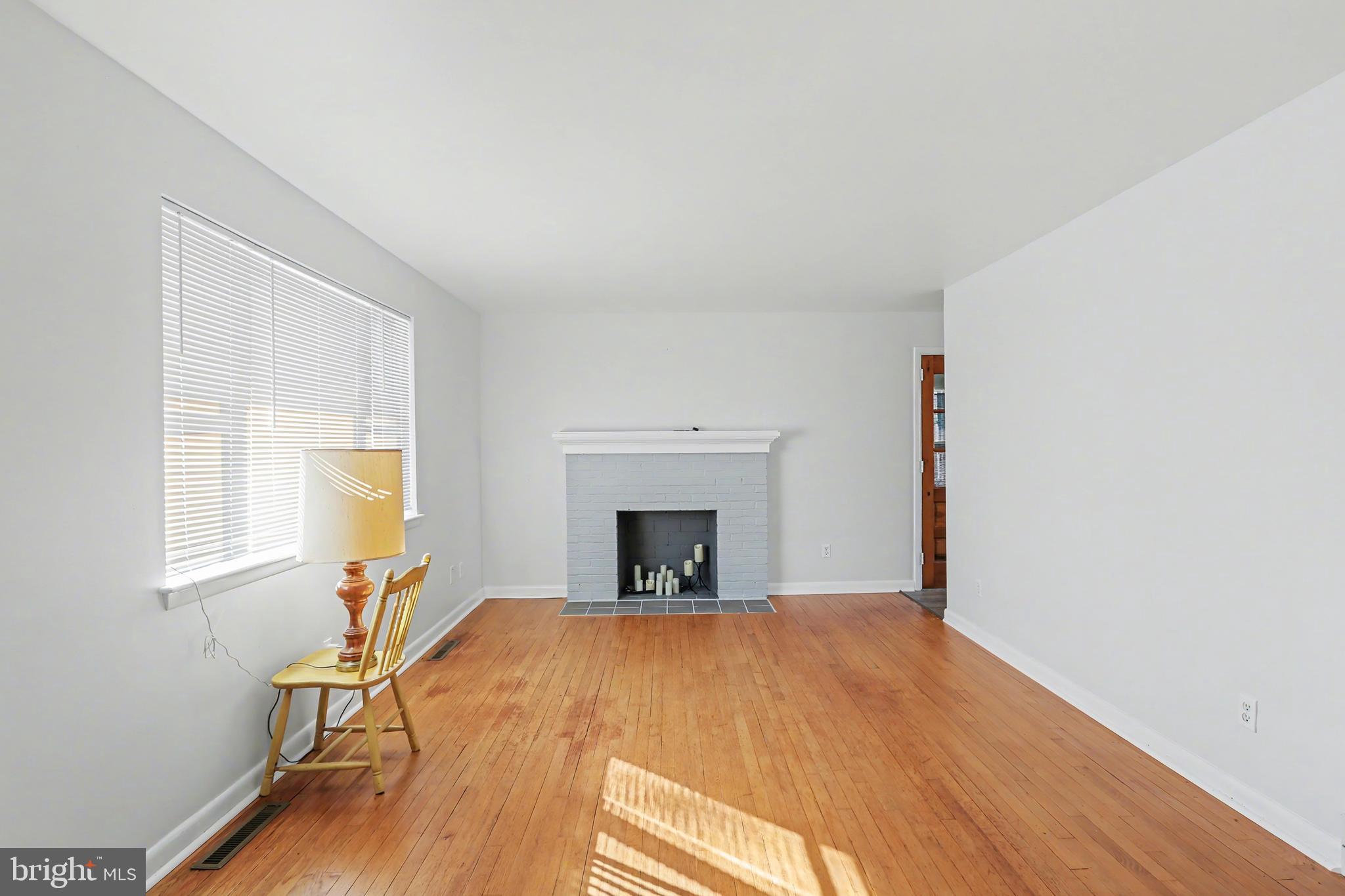 RIVERVIEW - Residential Lease