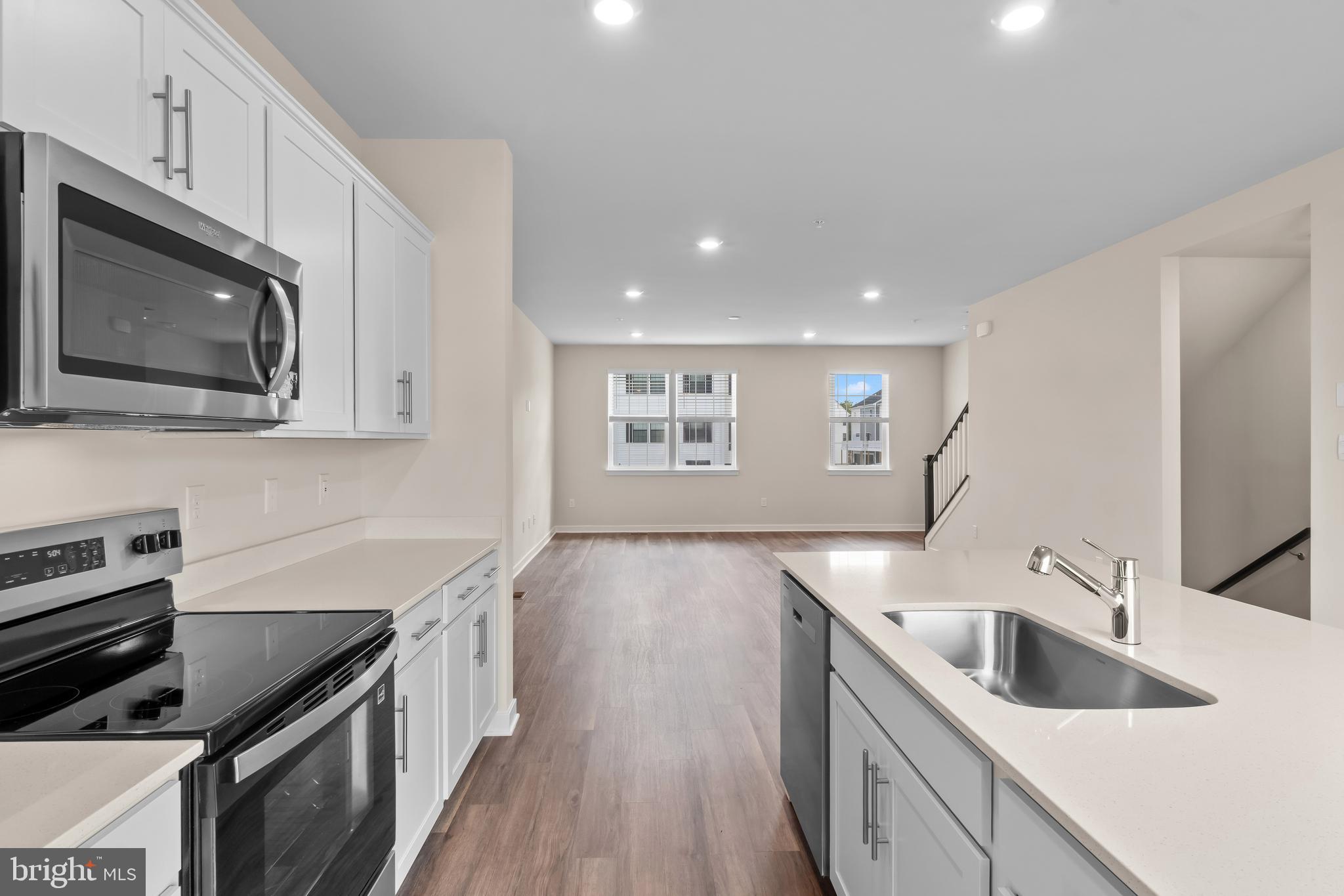 PINEGROVE - Residential