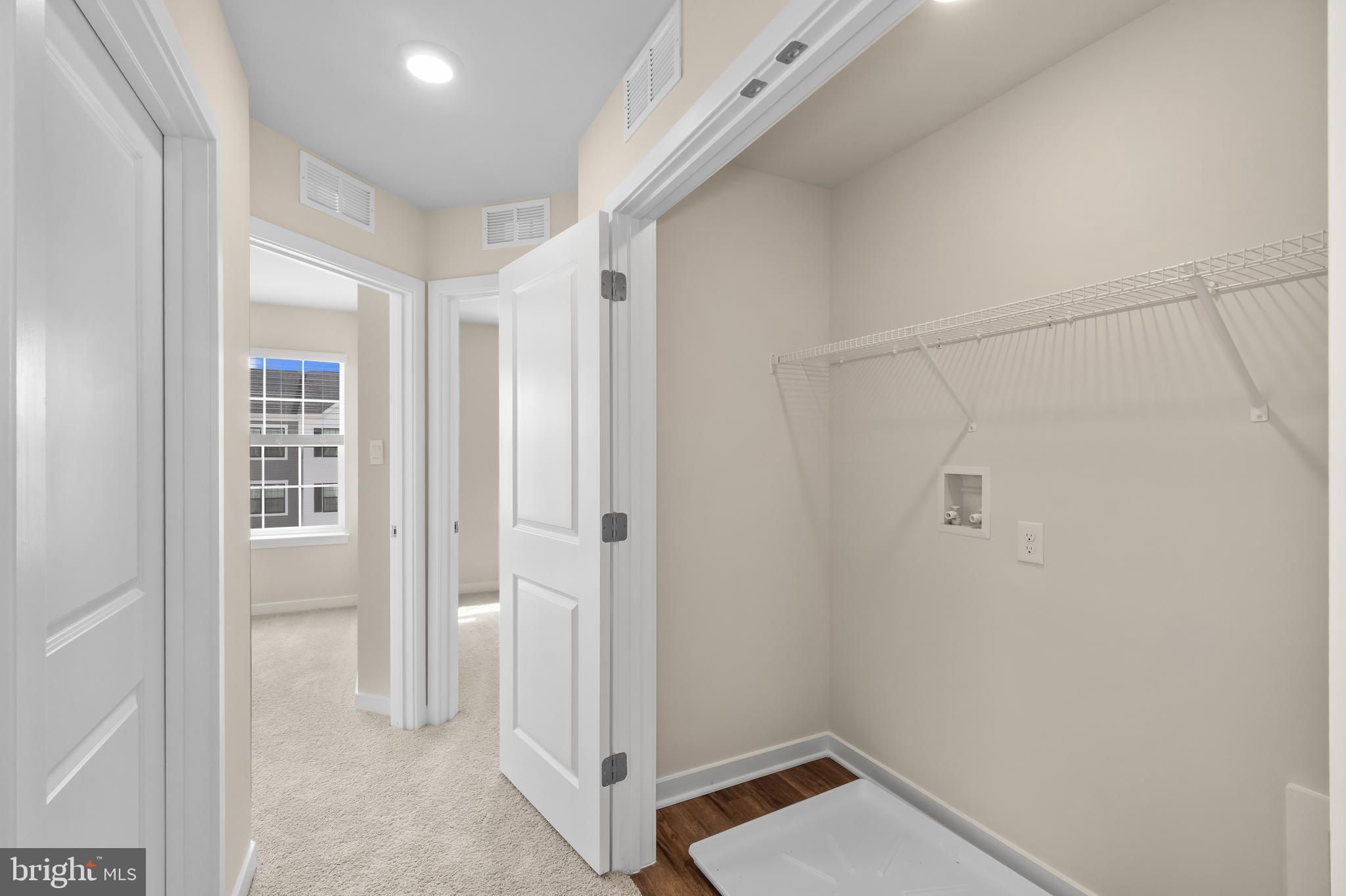 PINEGROVE - Residential